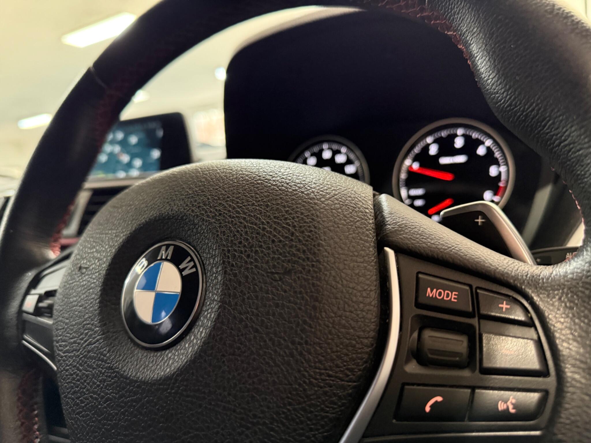 BMW 1 Series view 24