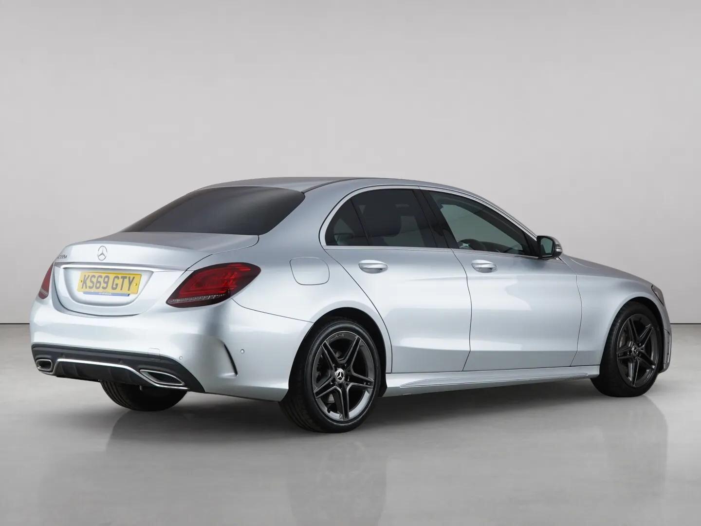 Mercedes-Benz C-Class view 6