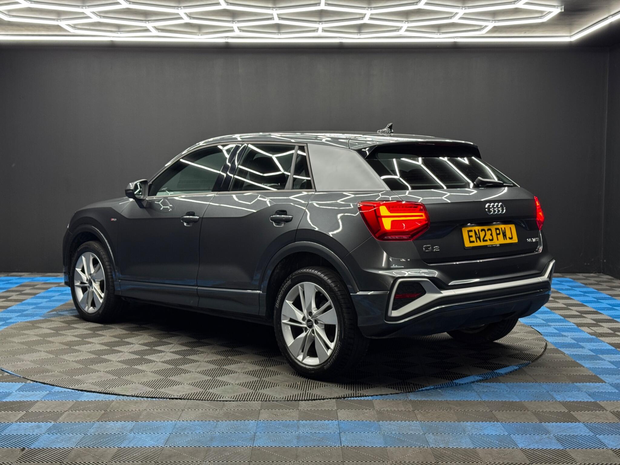 Audi Q2 view 7