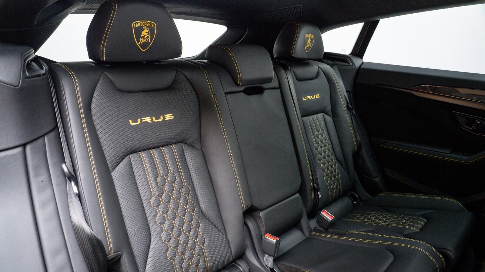 Lamborghini Urus view 8