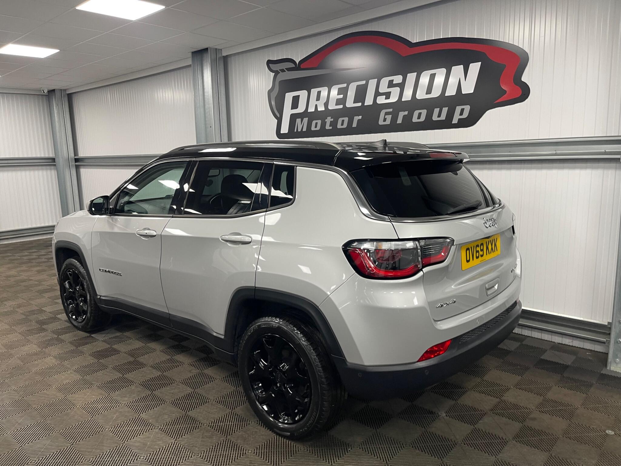 Jeep Compass view 11