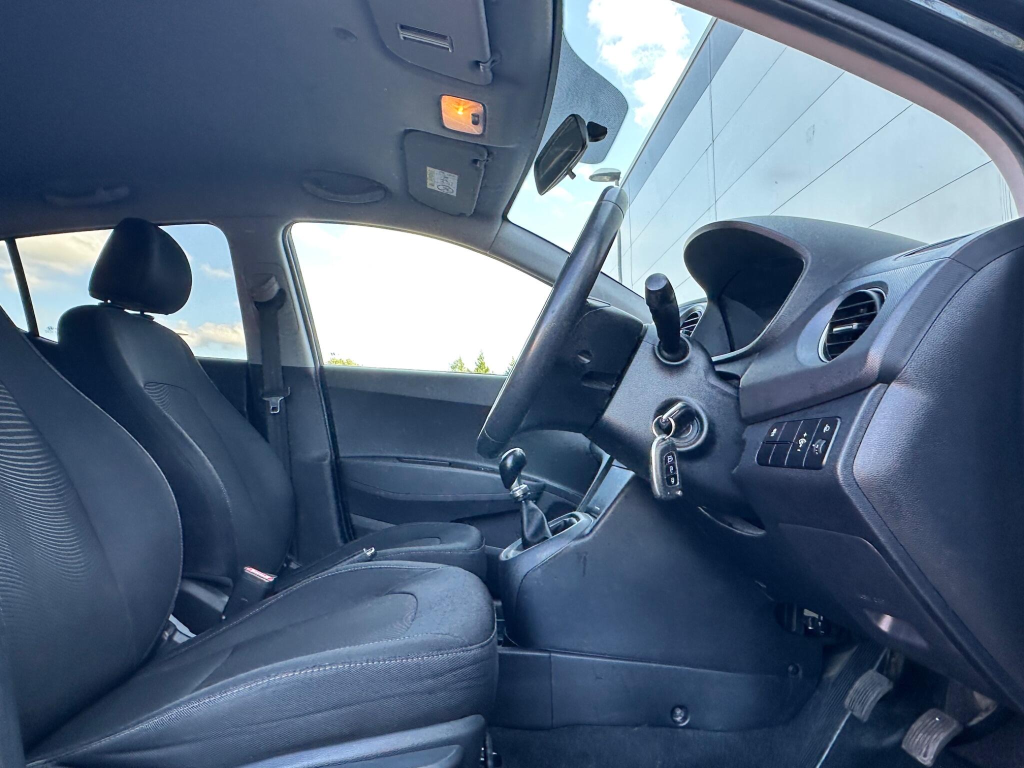 Hyundai I10 view 24