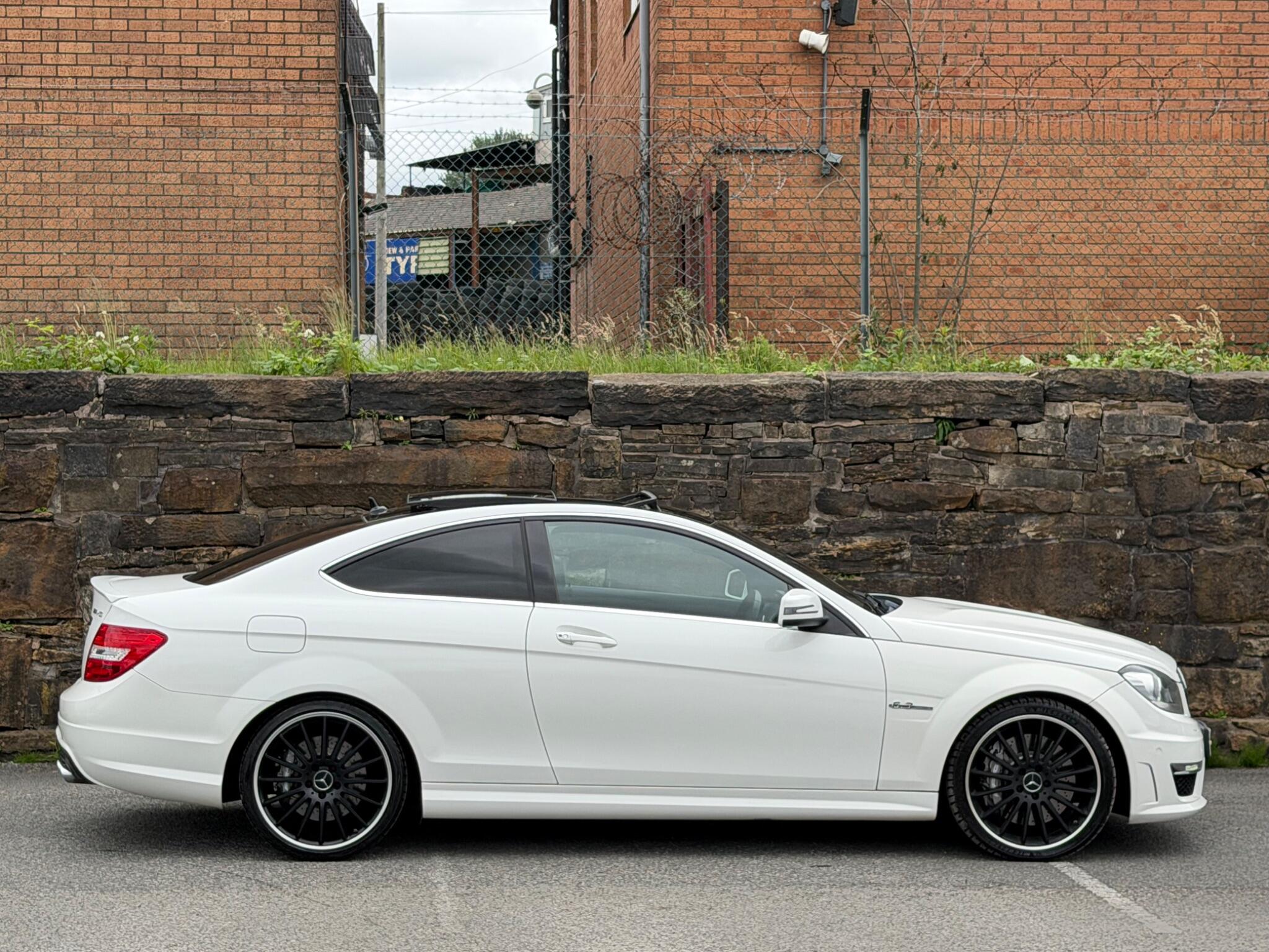 Mercedes-Benz C-Class view 8