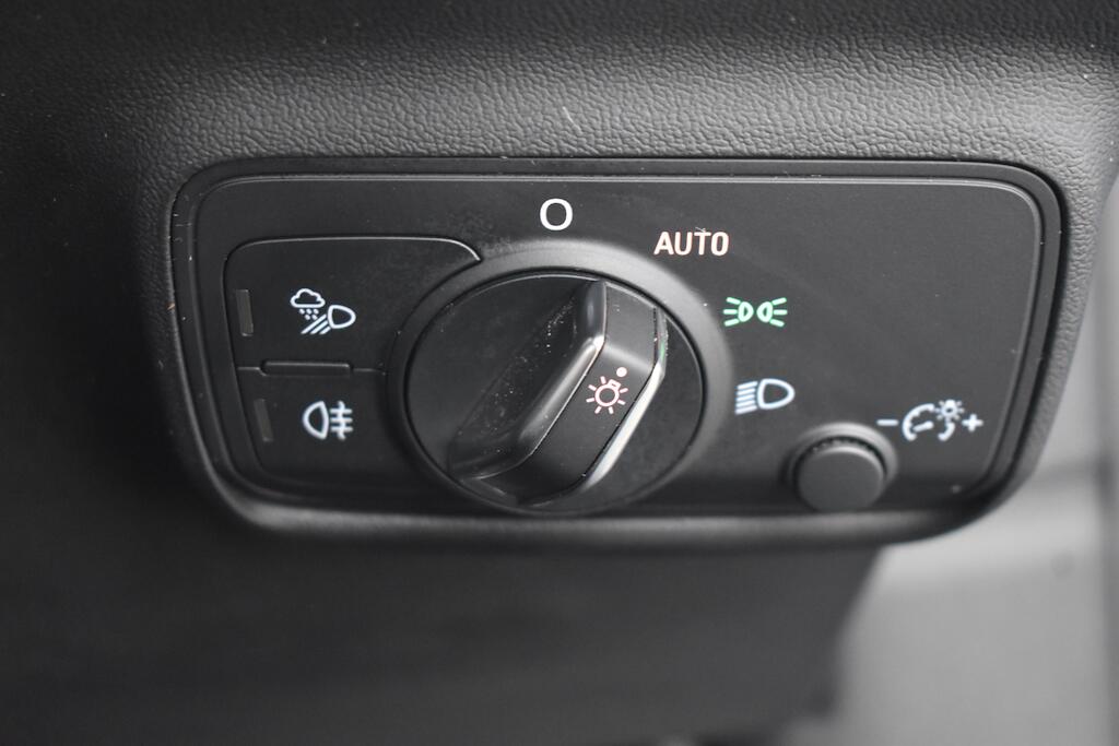 Audi TT view 36