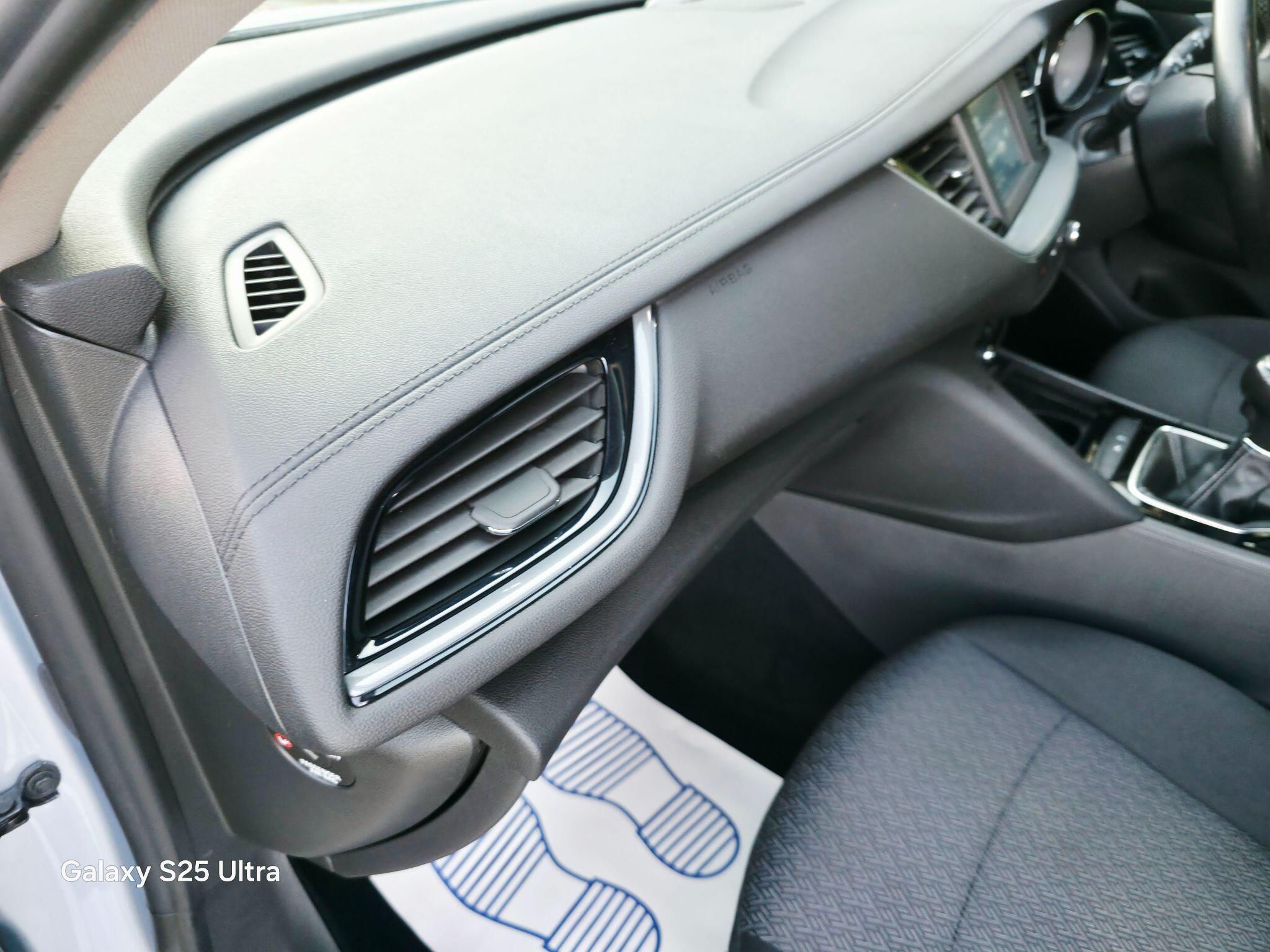 Vauxhall Insignia view 36