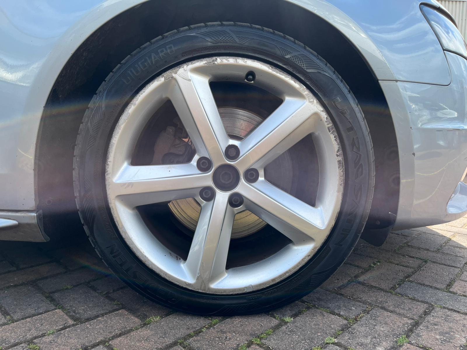 Audi A4 view 49