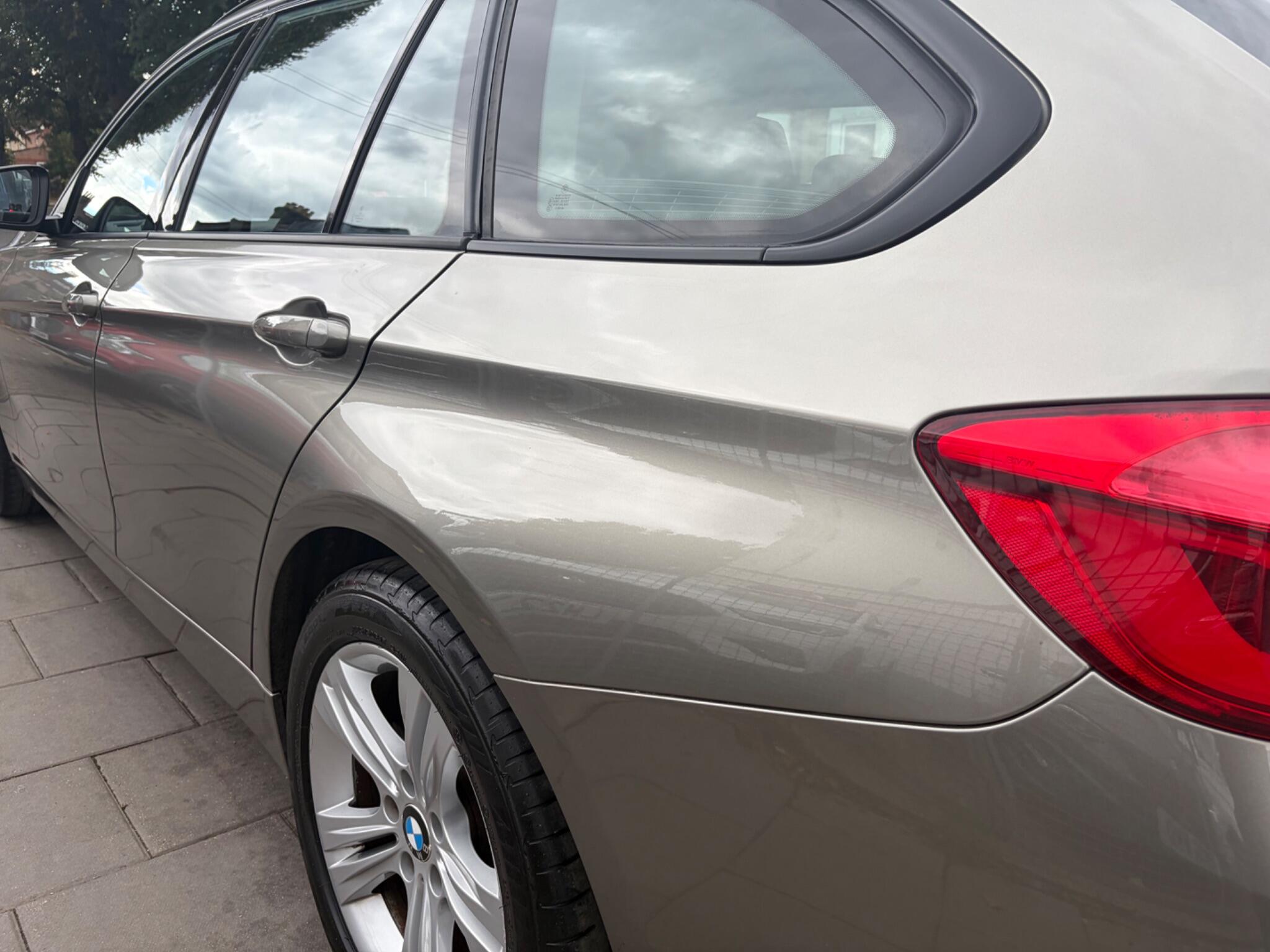 BMW 3 Series view 34
