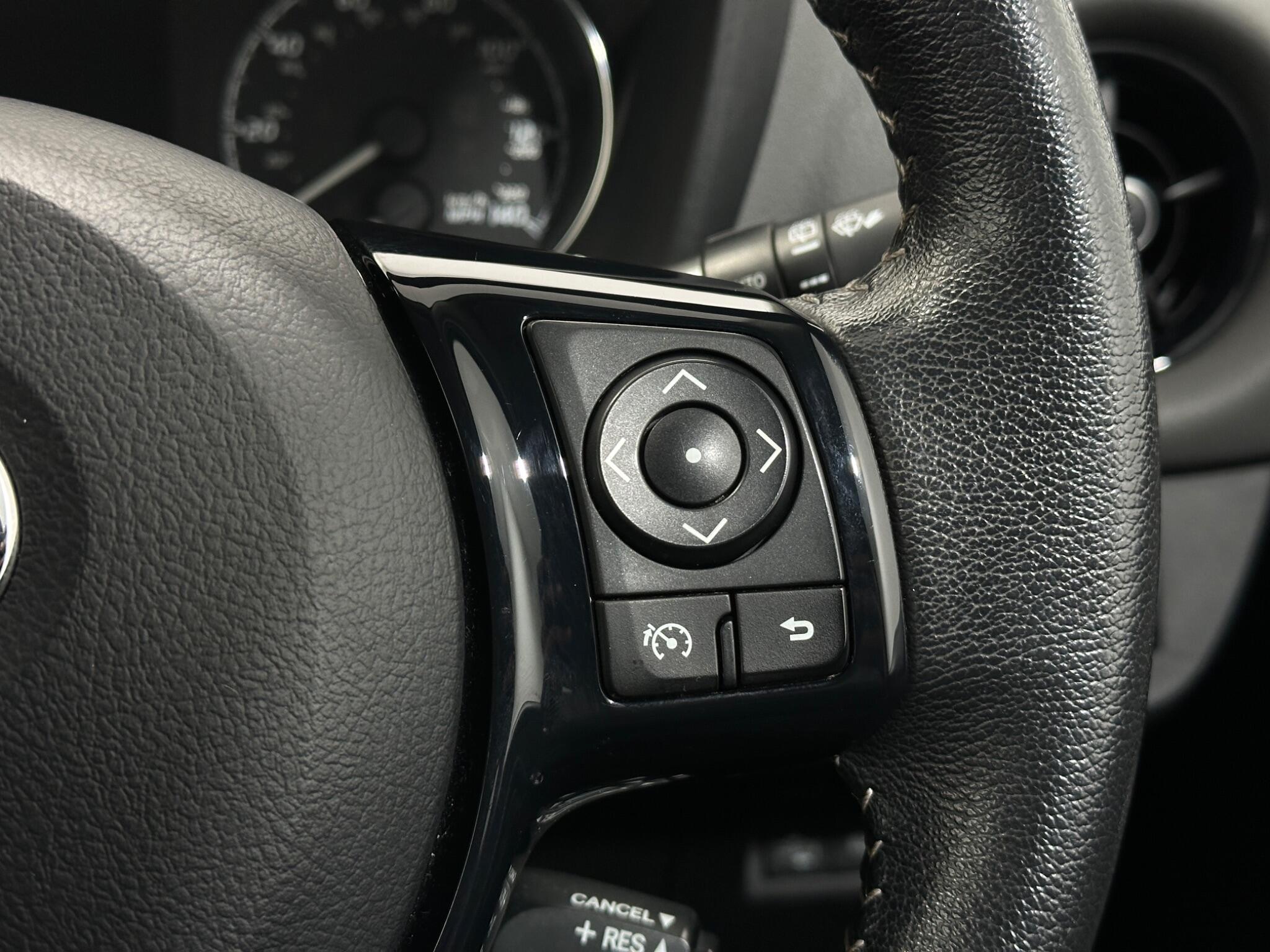 Toyota Yaris view 16