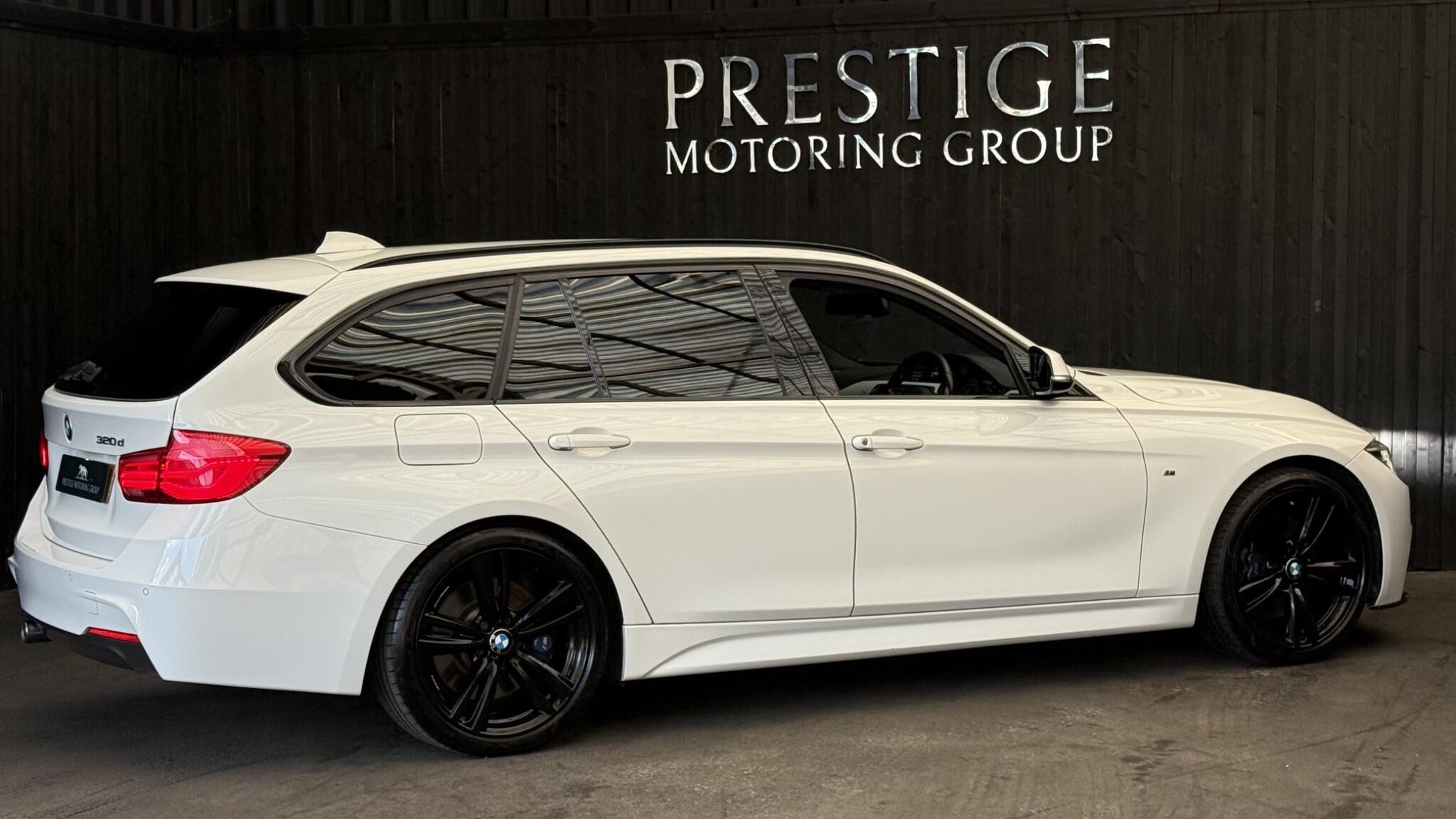 BMW 3 Series view 12