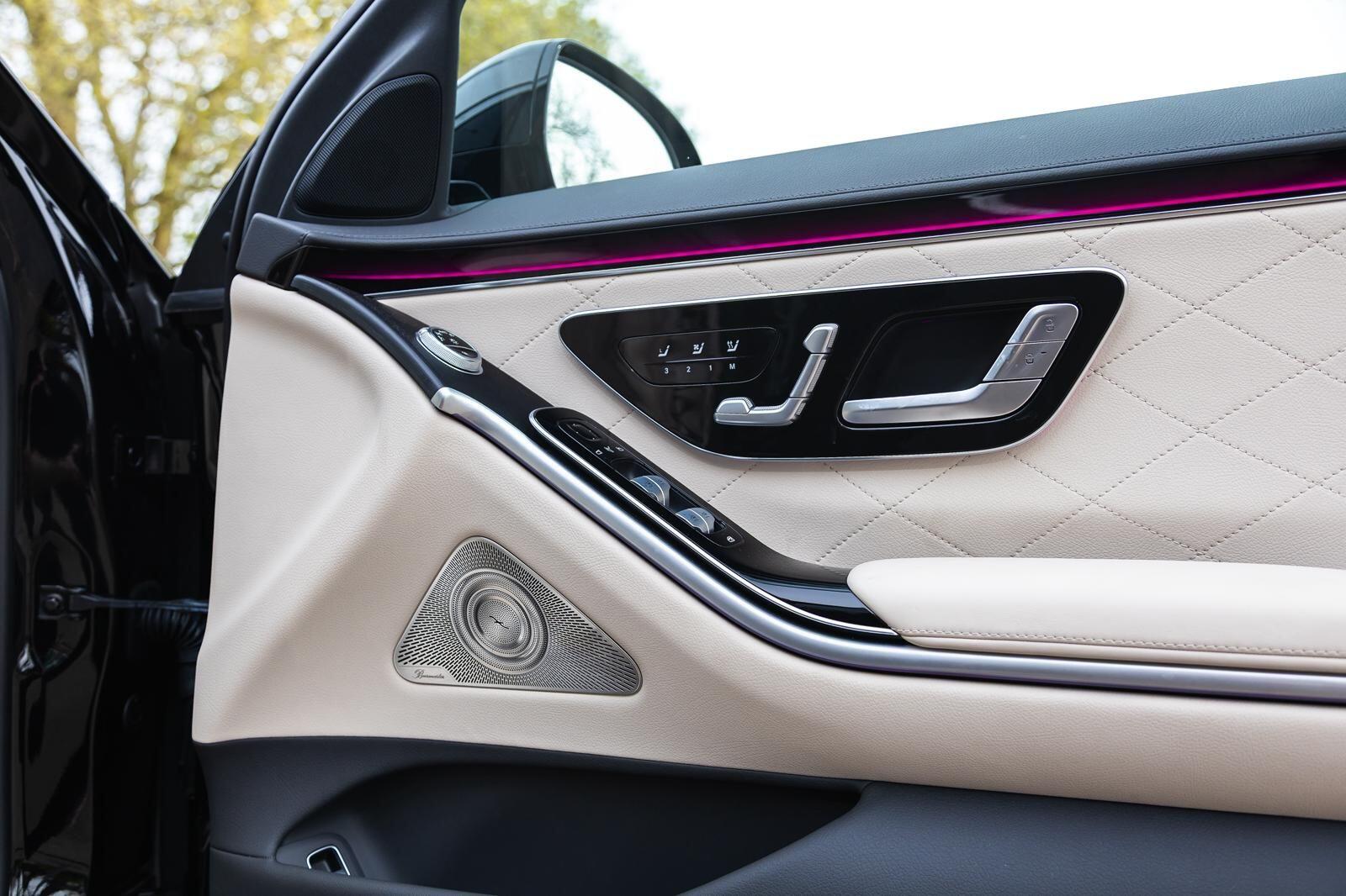Mercedes-Benz S-Class view 18