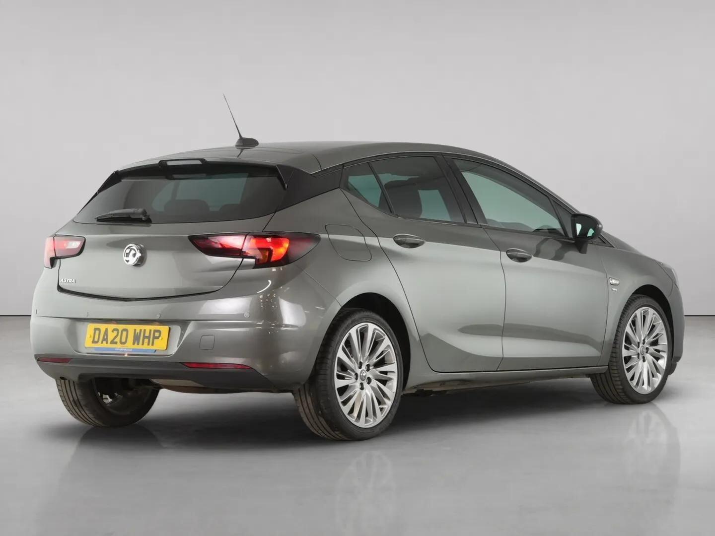 Vauxhall Astra view 11