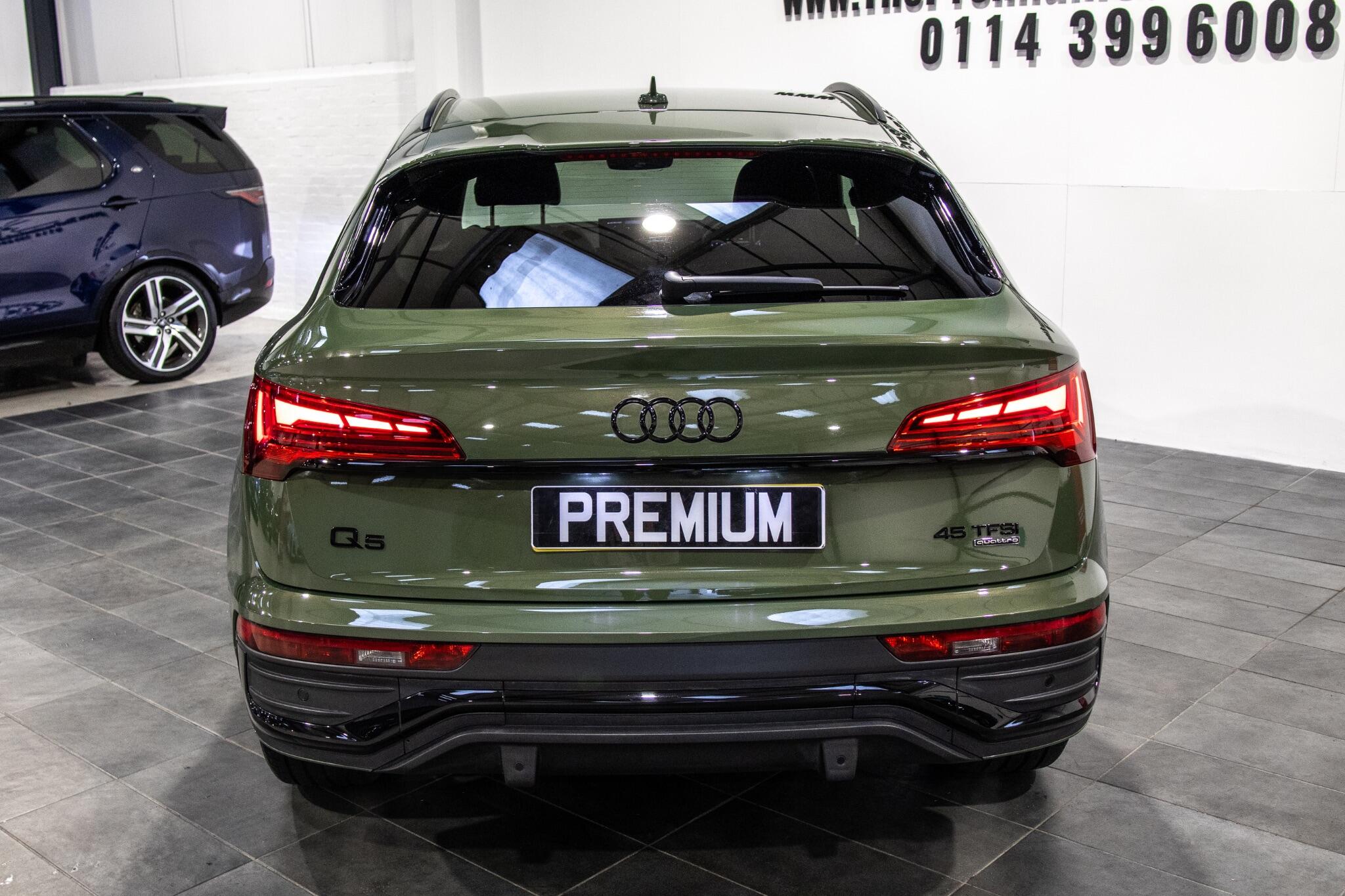 Audi Q5 view 8