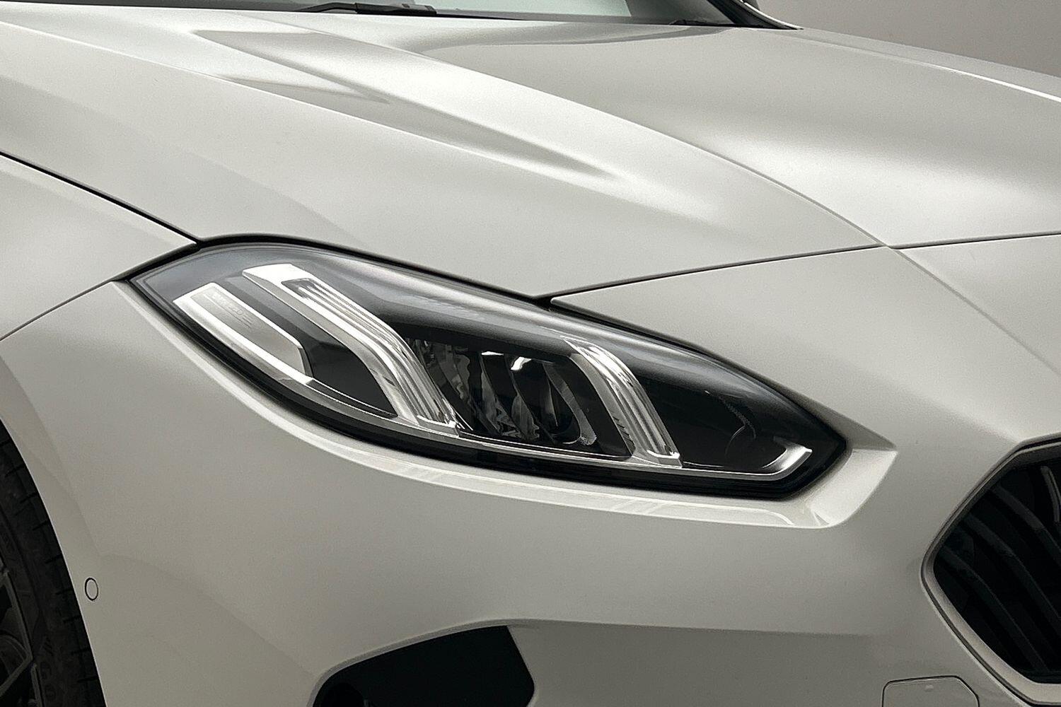 BMW 1 Series view 21