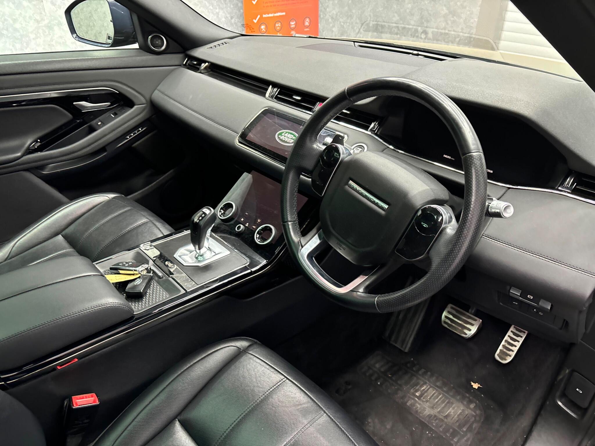 Land Rover Range Rover Evoque view 4