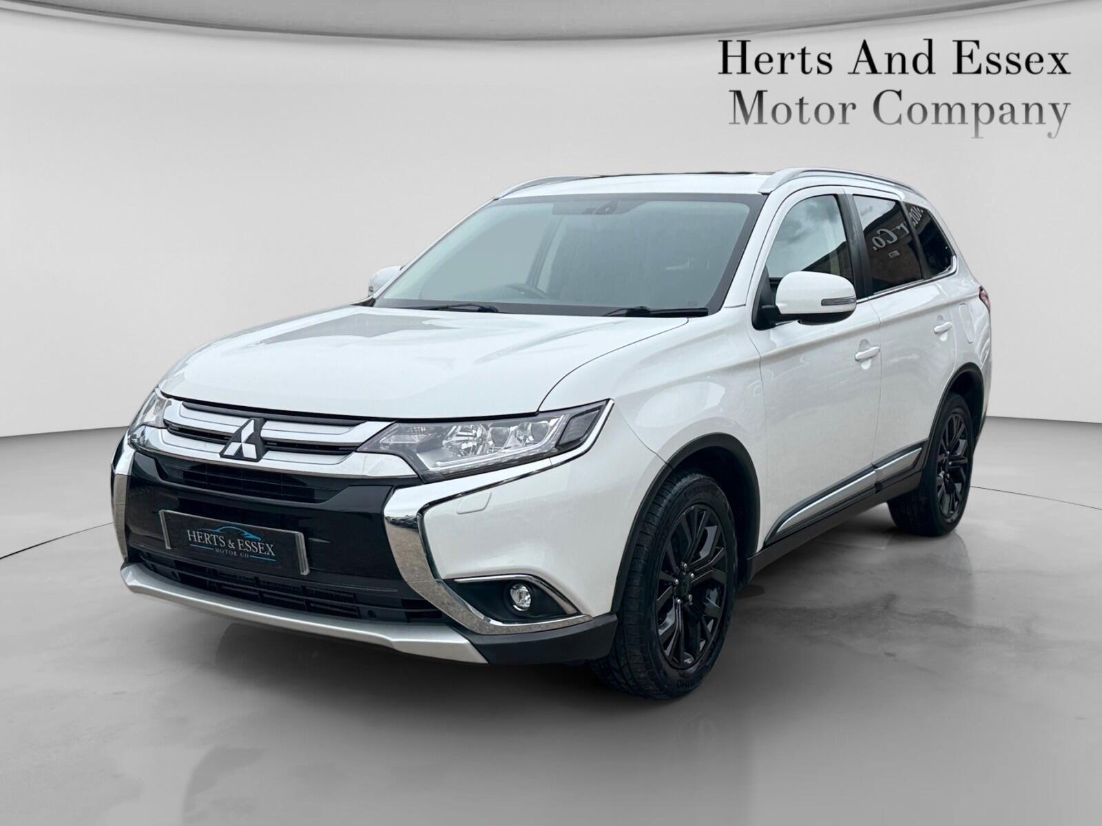 Mitsubishi Outlander view 3
