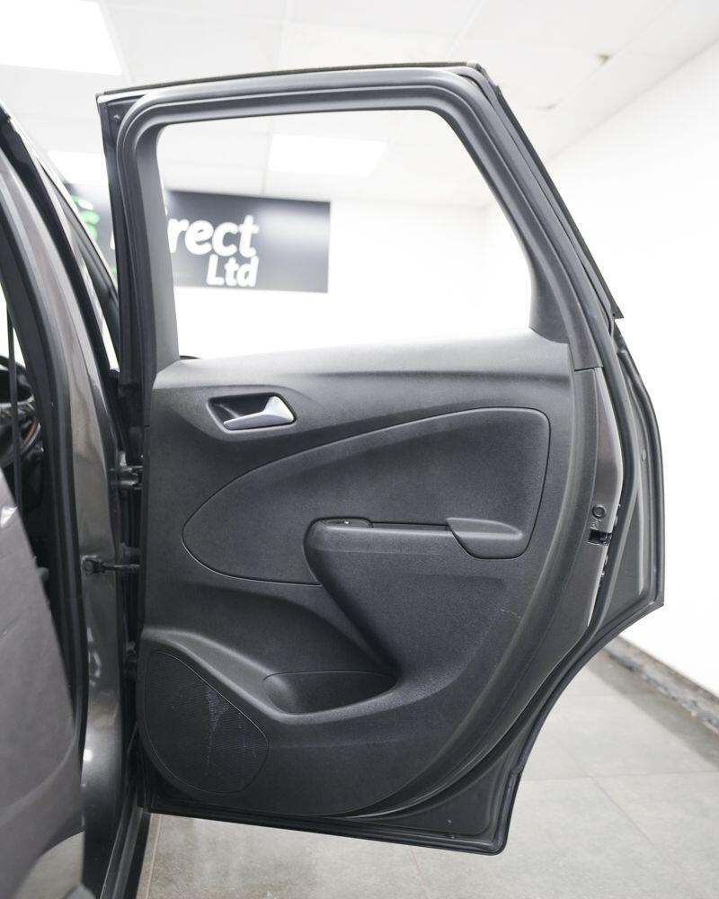 Vauxhall Crossland view 17