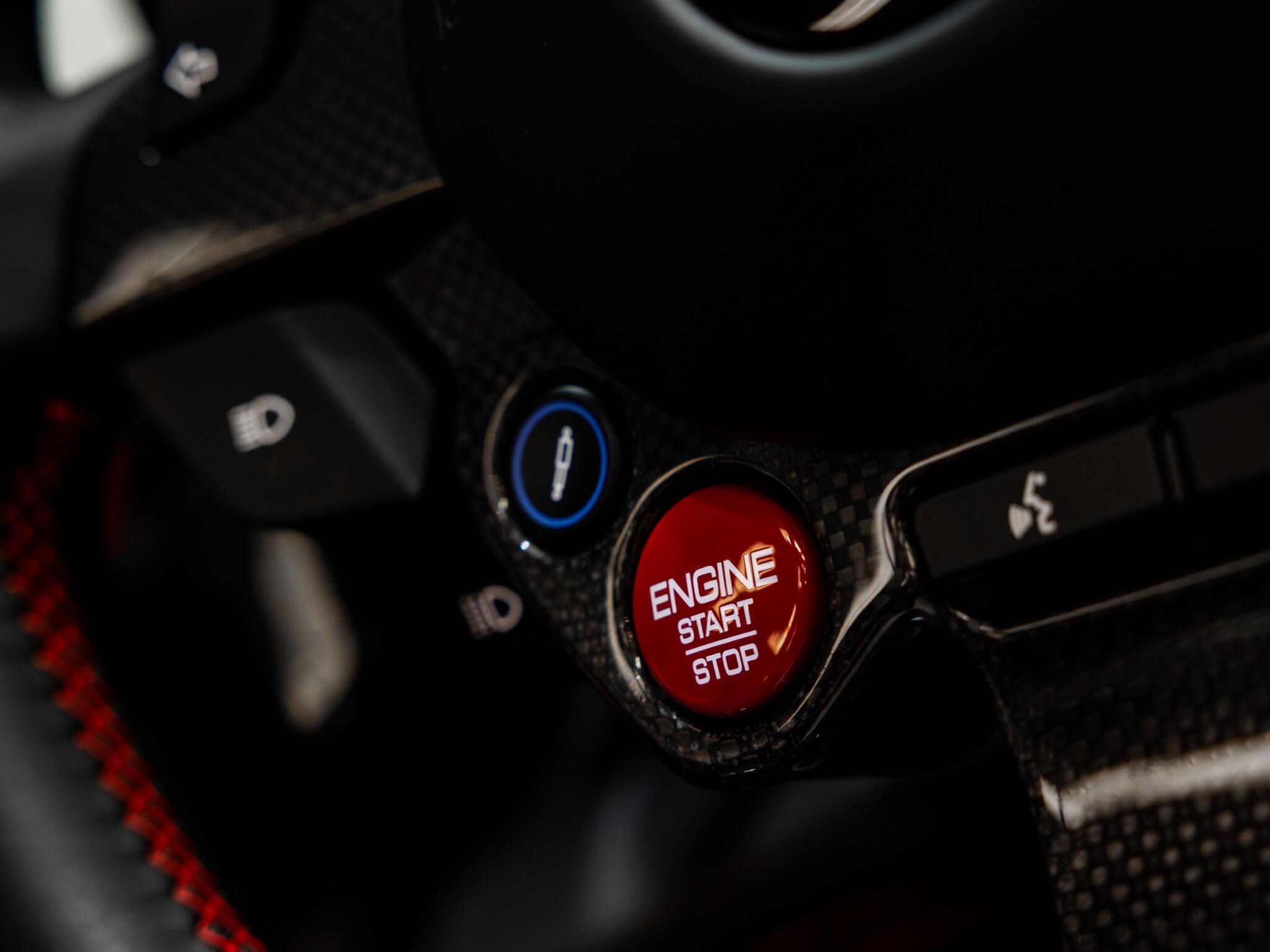 Ferrari F8 Tributo view 23