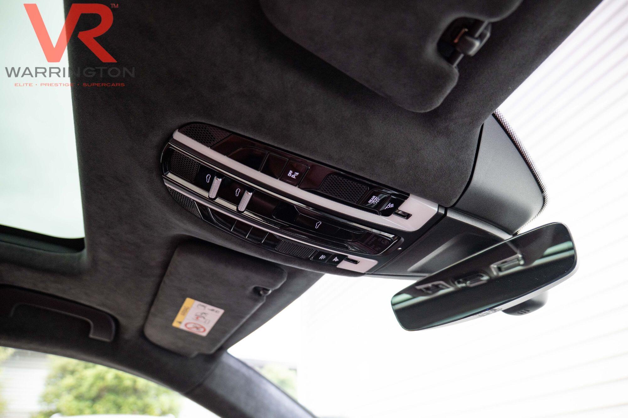 Porsche Panamera view 39