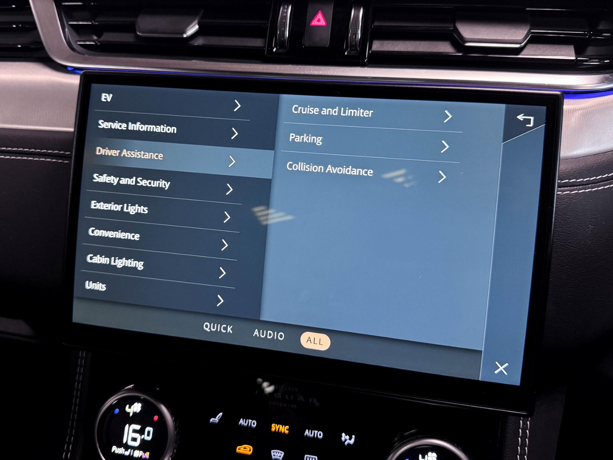 Jaguar F-Pace view 69
