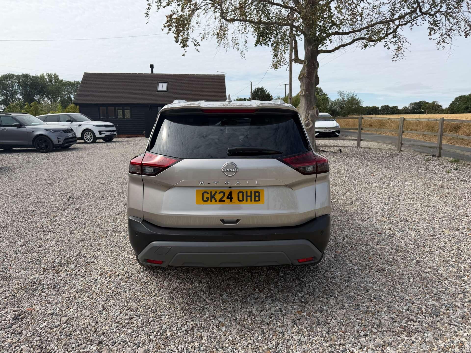 Nissan X-Trail view 7