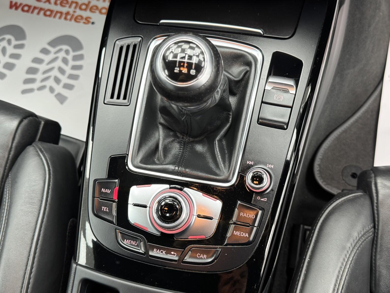 Audi A4 view 27