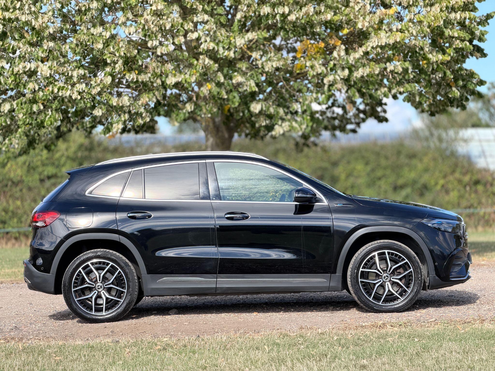 Mercedes-Benz EQA view 3