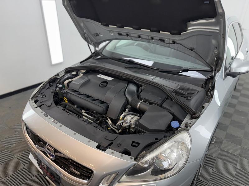 2011 Volvo V60 image 15