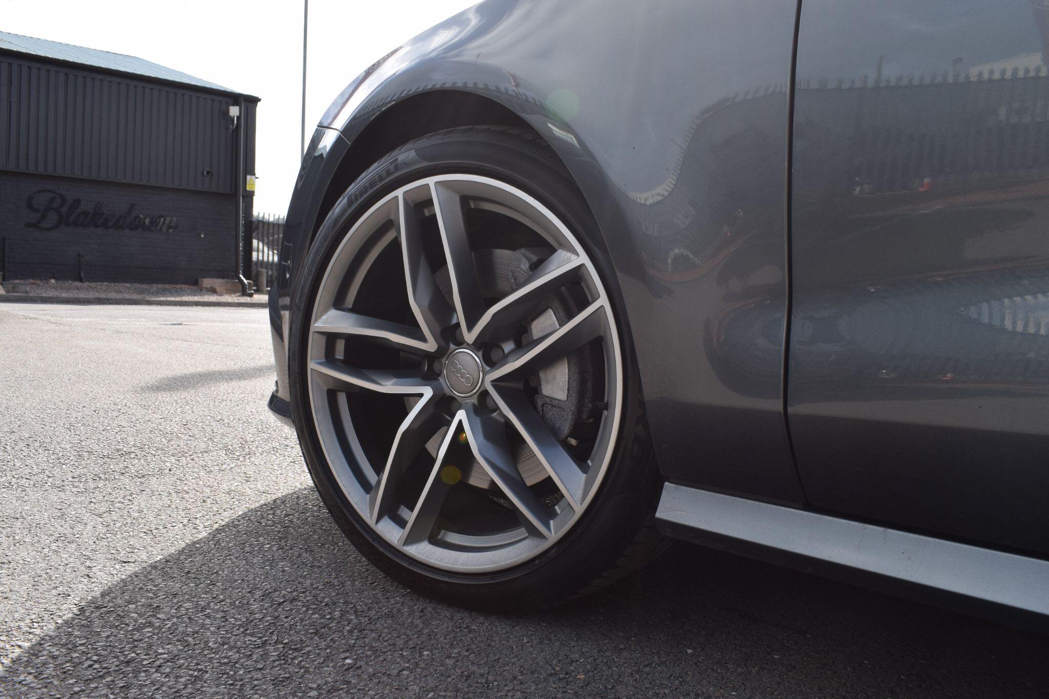 Audi A7 view 33