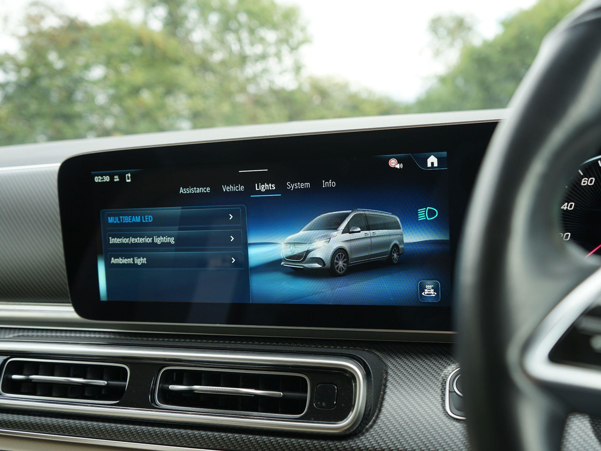 Mercedes-Benz V Class view 34