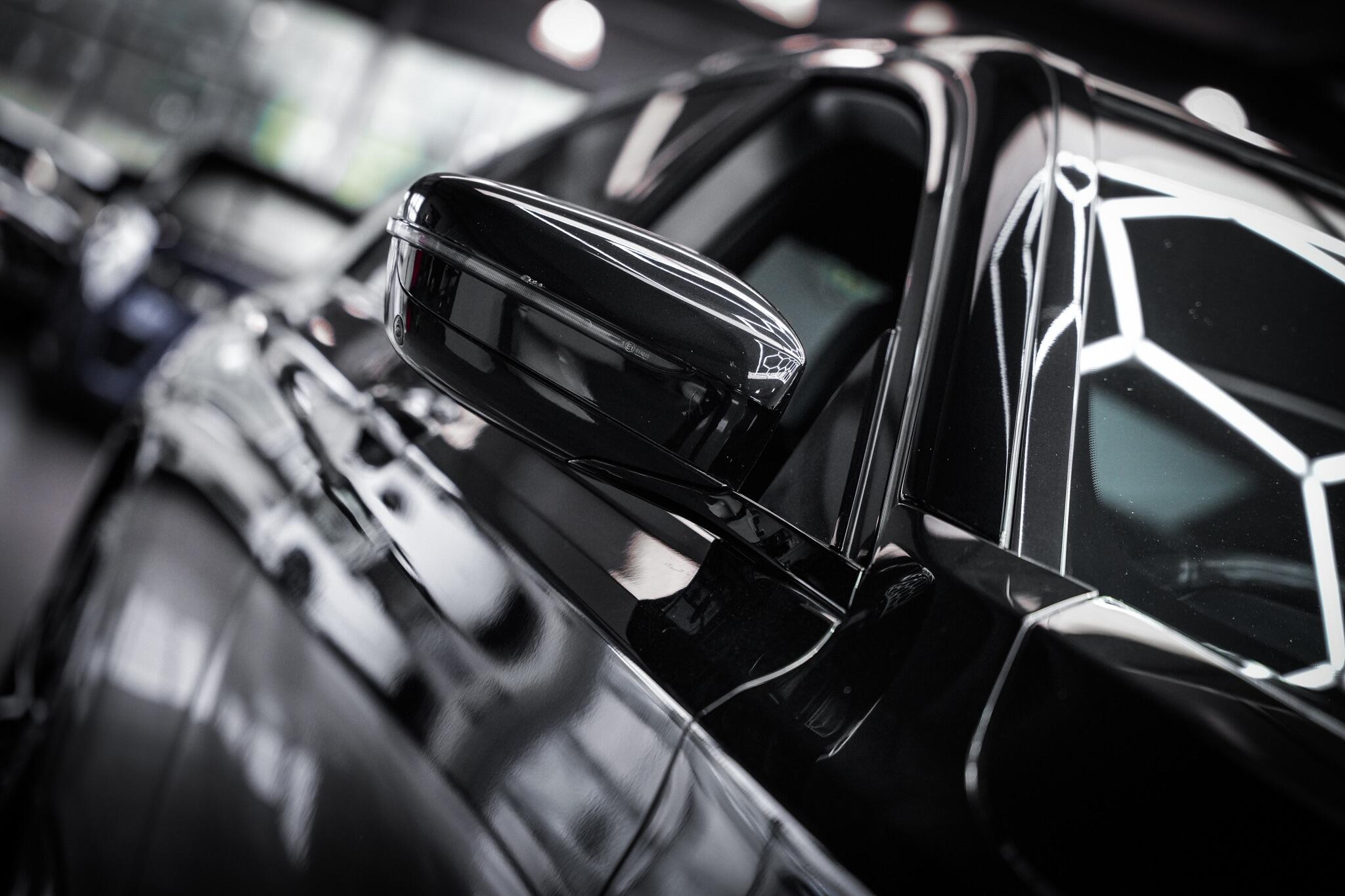 BMW 7 Series view 34