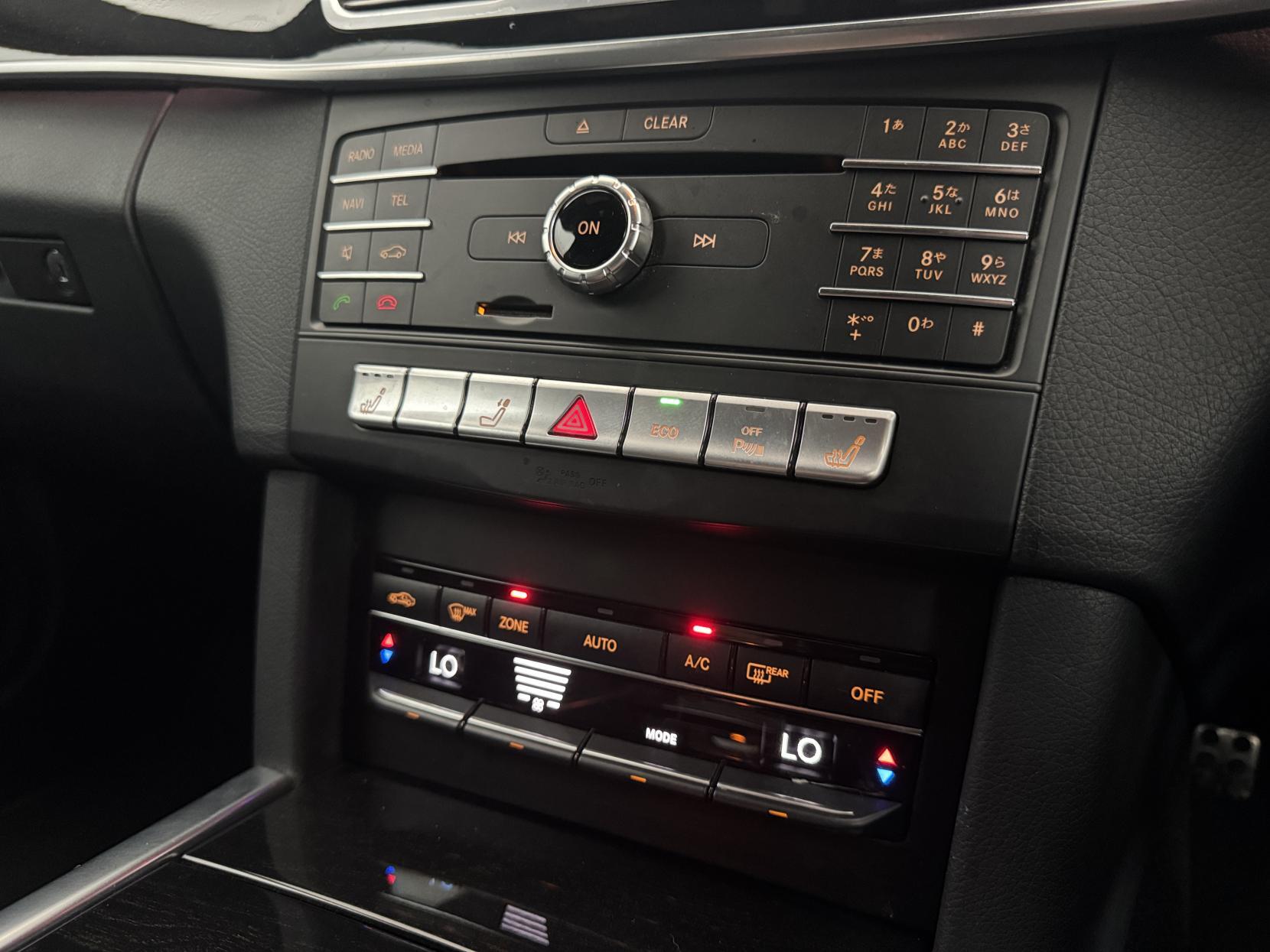 Mercedes-Benz E Class view 69
