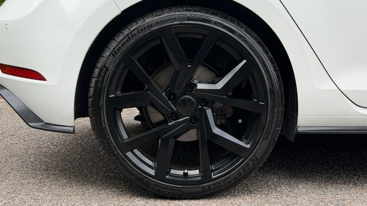 Volkswagen Golf view 49