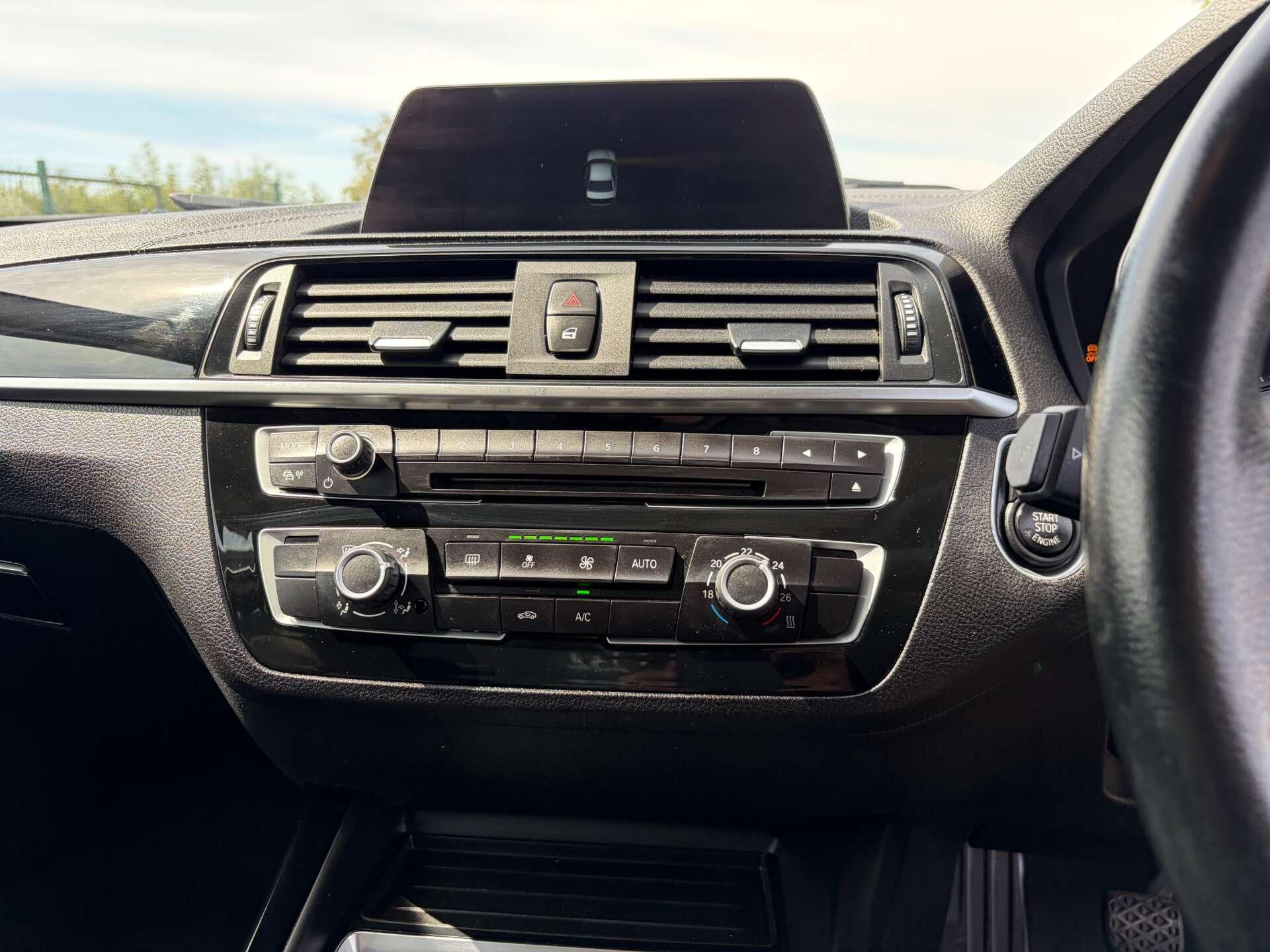 BMW 2 Series view 31