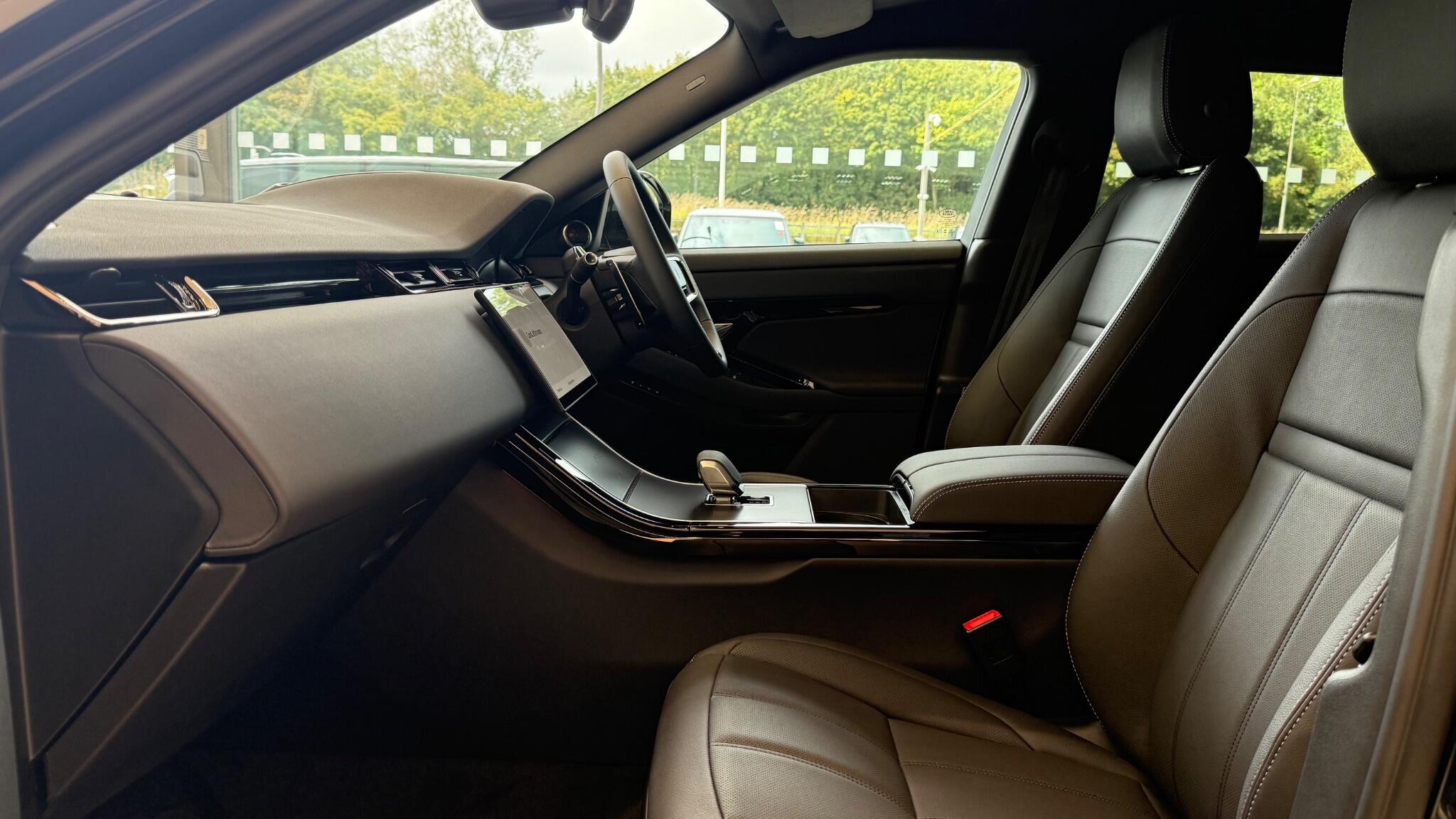 Land Rover Range Rover Evoque view 17