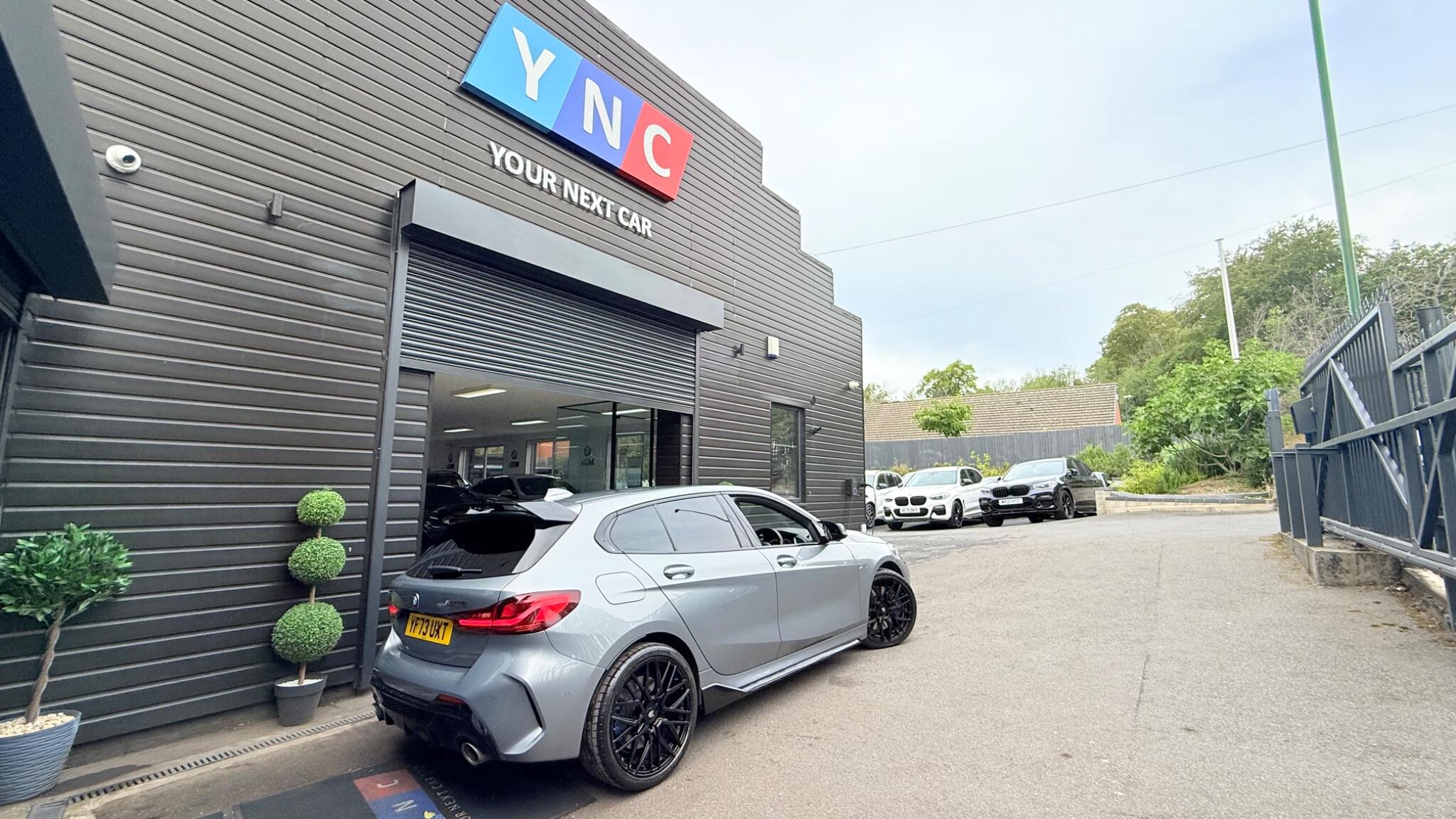 BMW 1 Series view 5