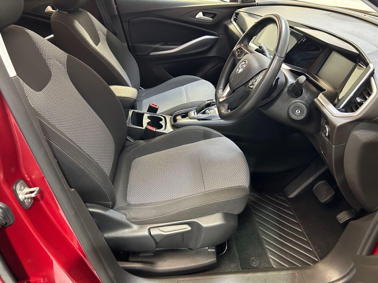 Vauxhall Grandland view 14