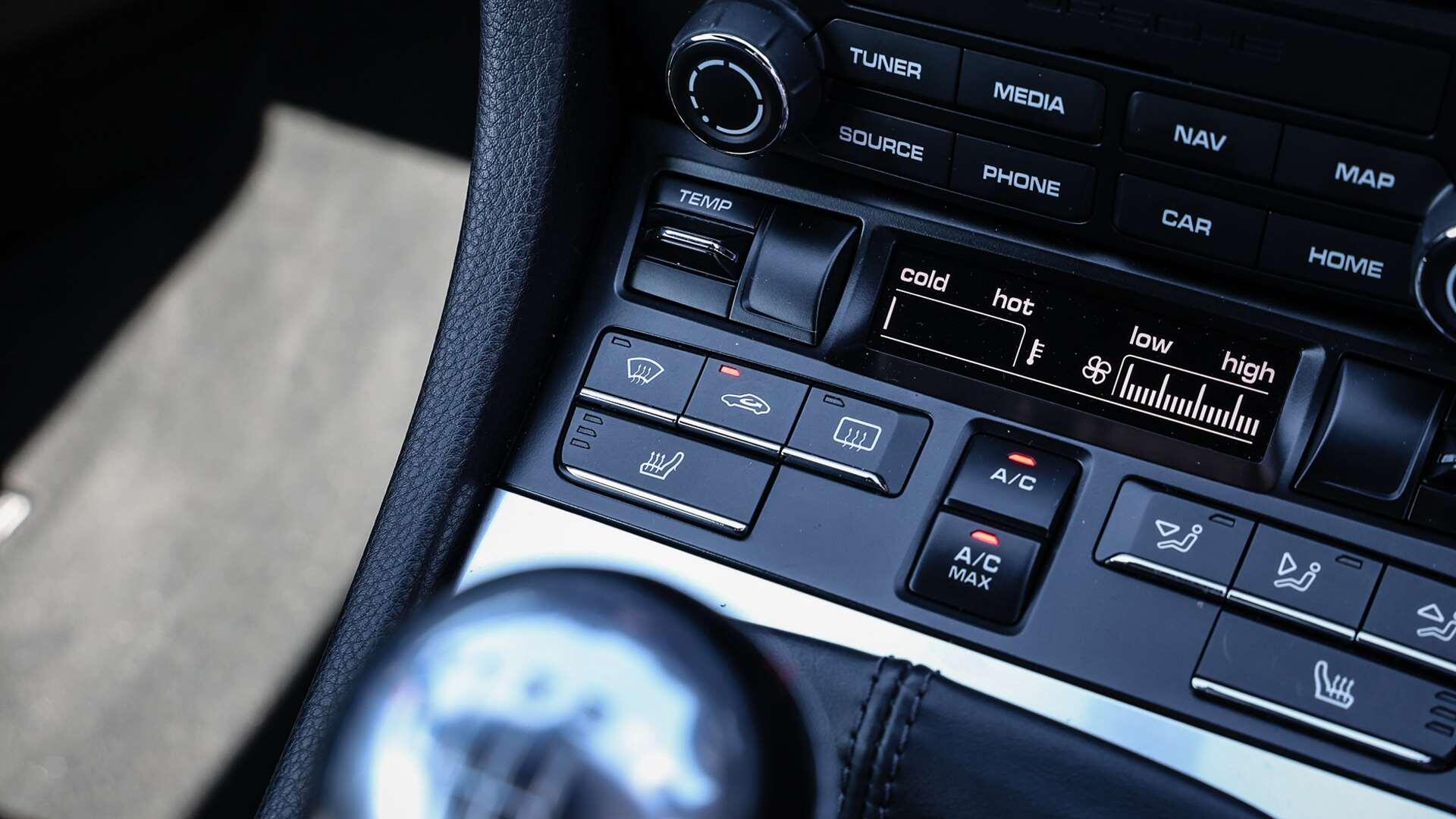 Porsche Cayman view 27