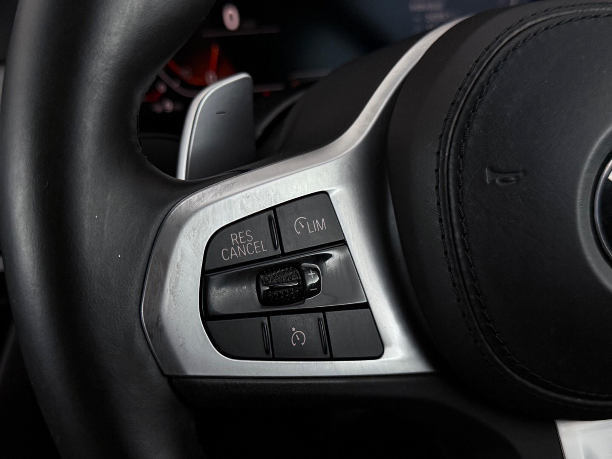 BMW 6 Series view 15