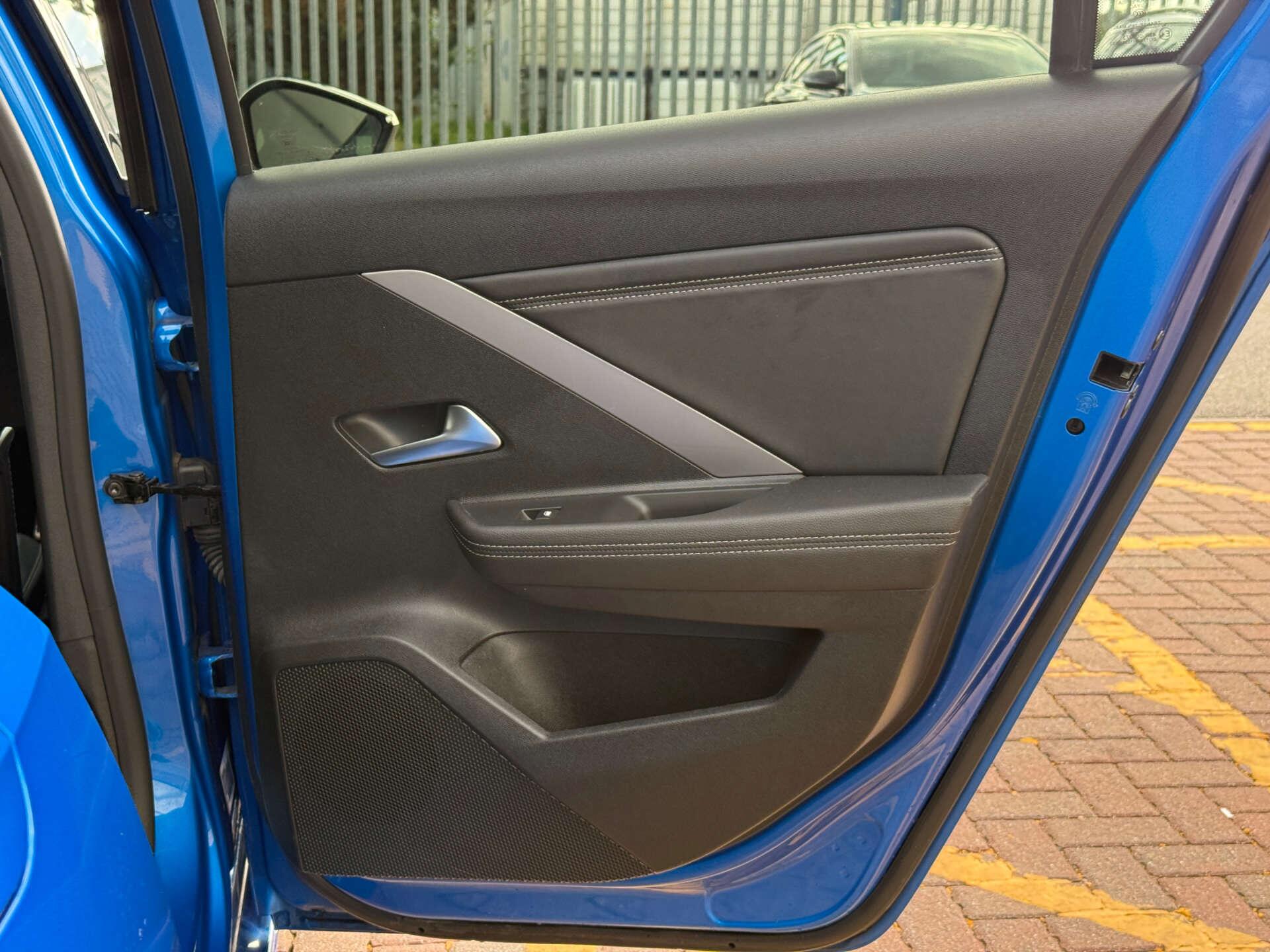 Vauxhall Astra view 27