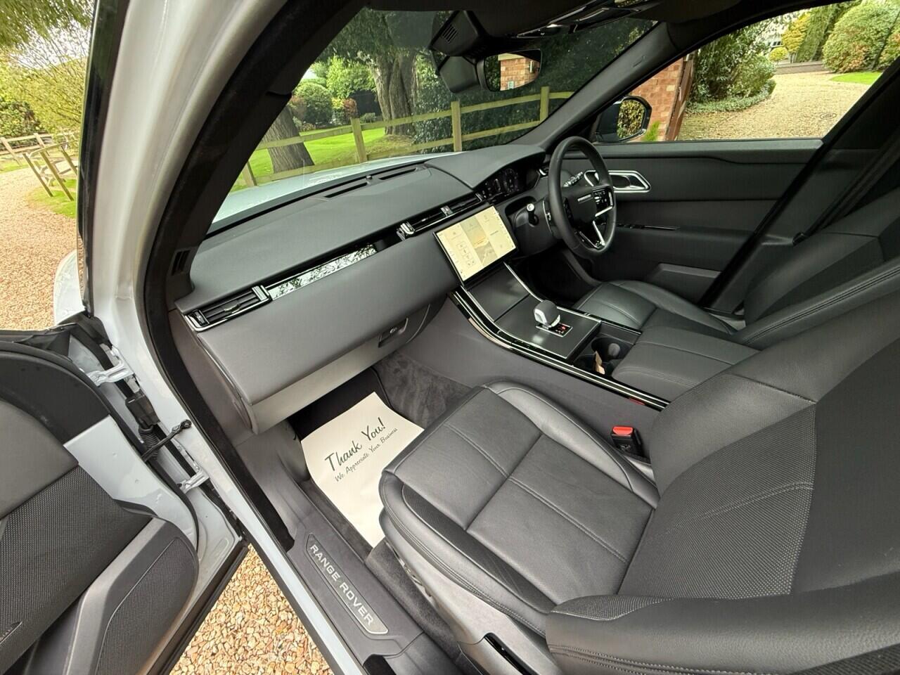 Land Rover Range Rover Velar view 18