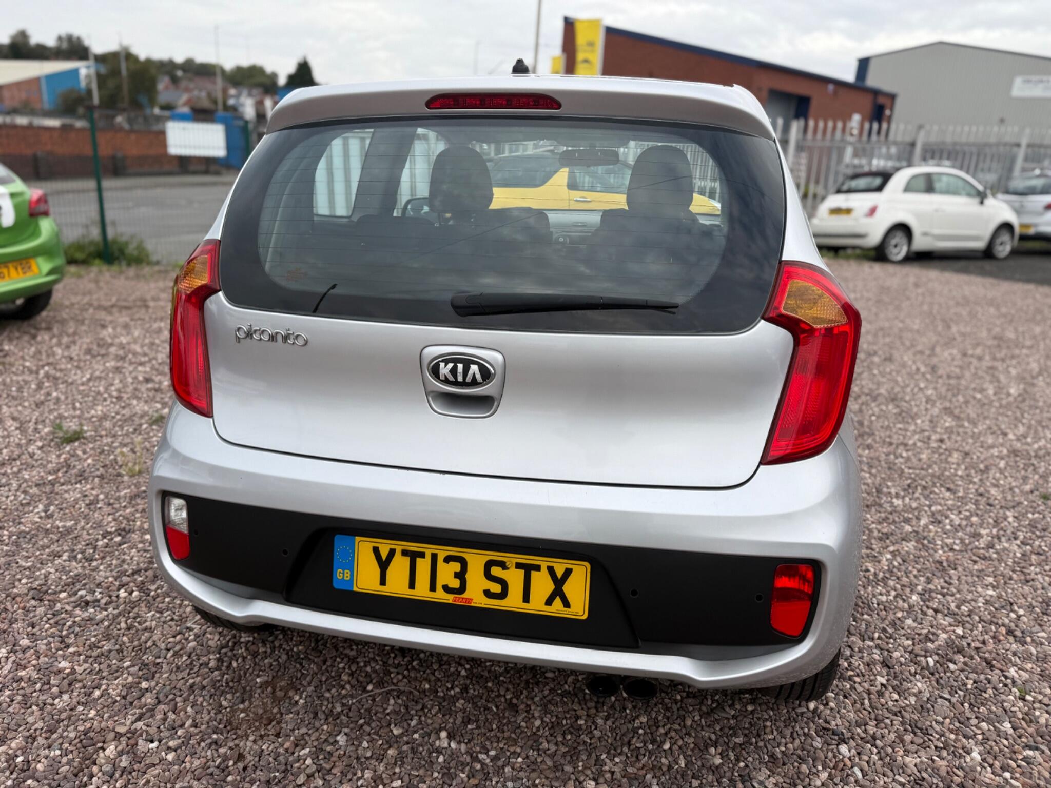 Kia Picanto view 11
