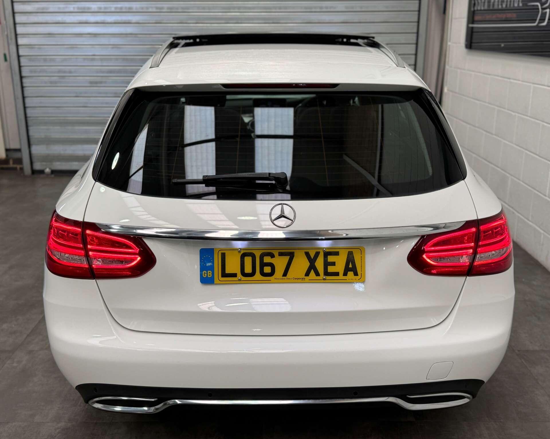 Mercedes-Benz C-Class view 7