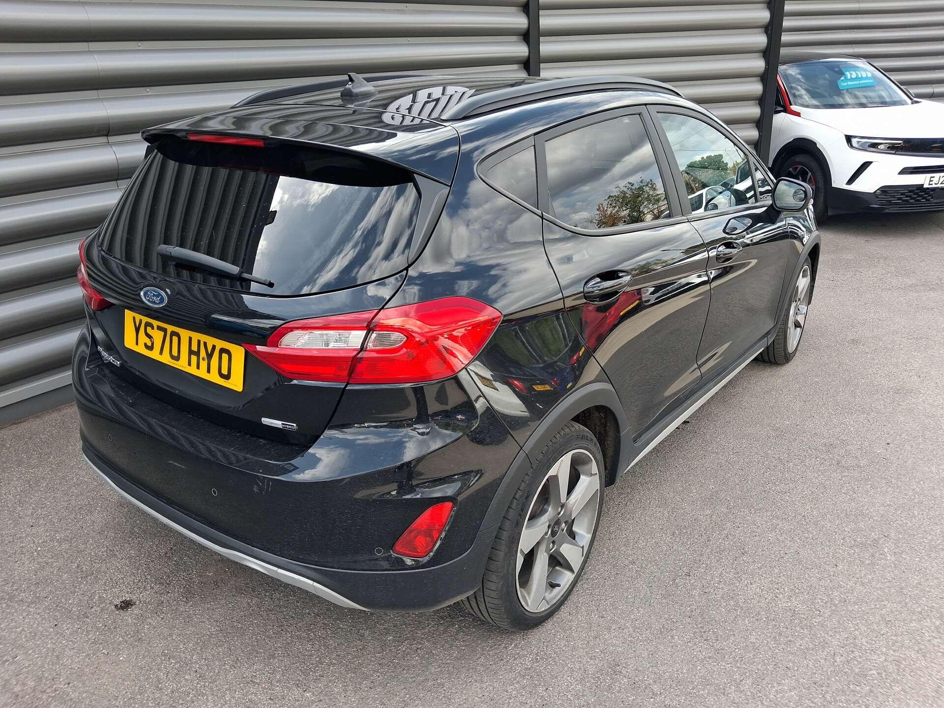 Ford Fiesta view 3