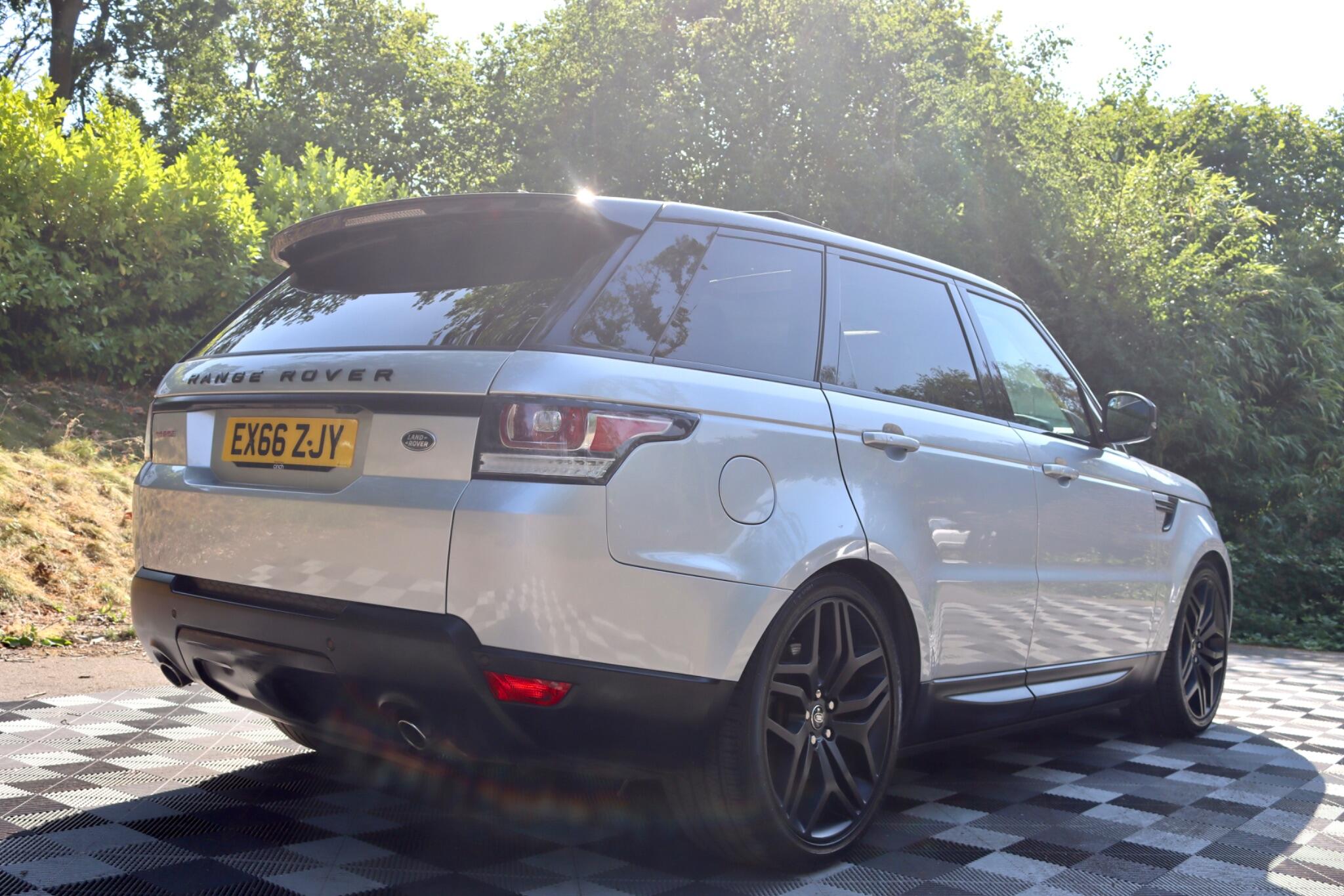 Land Rover Range Rover Sport view 34