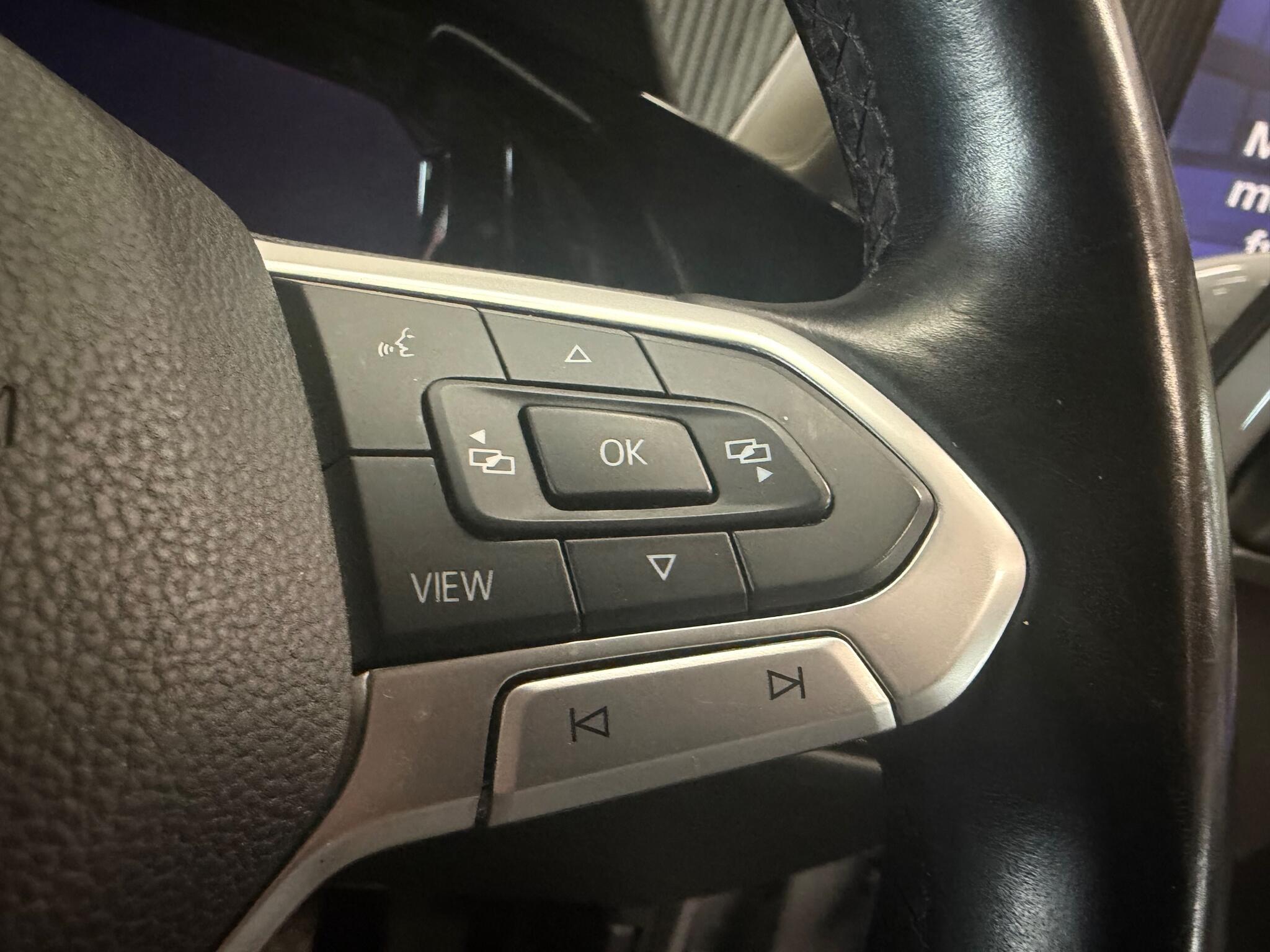 Volkswagen Golf view 55
