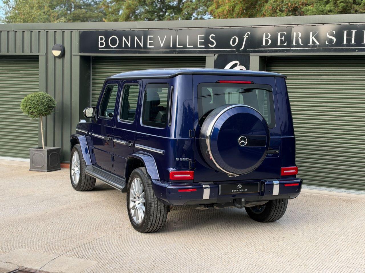 Mercedes-Benz G-Class view 25