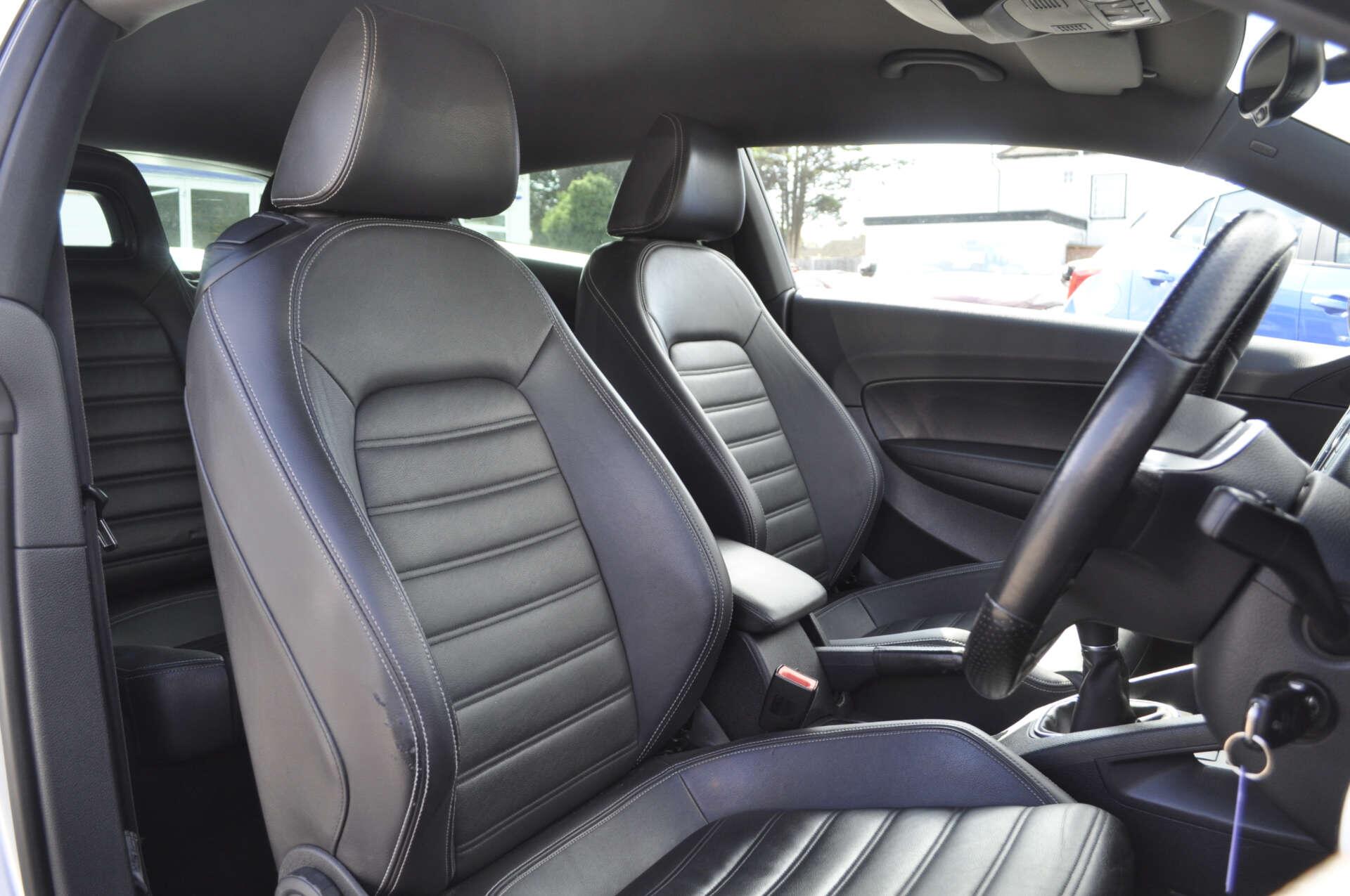 Volkswagen Scirocco view 10