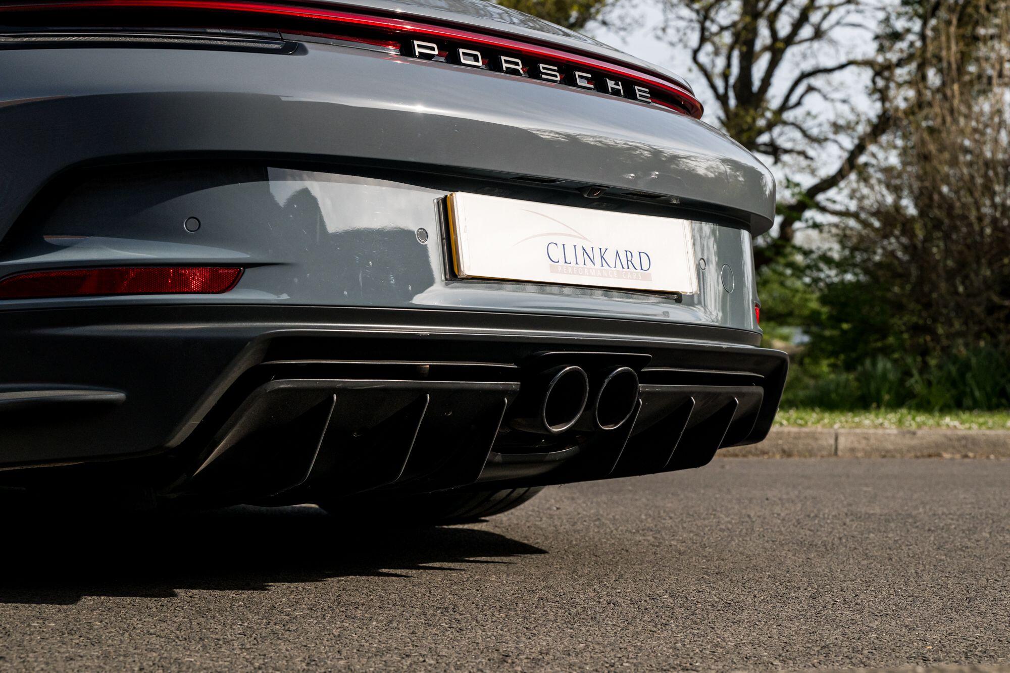 Porsche 911 view 41