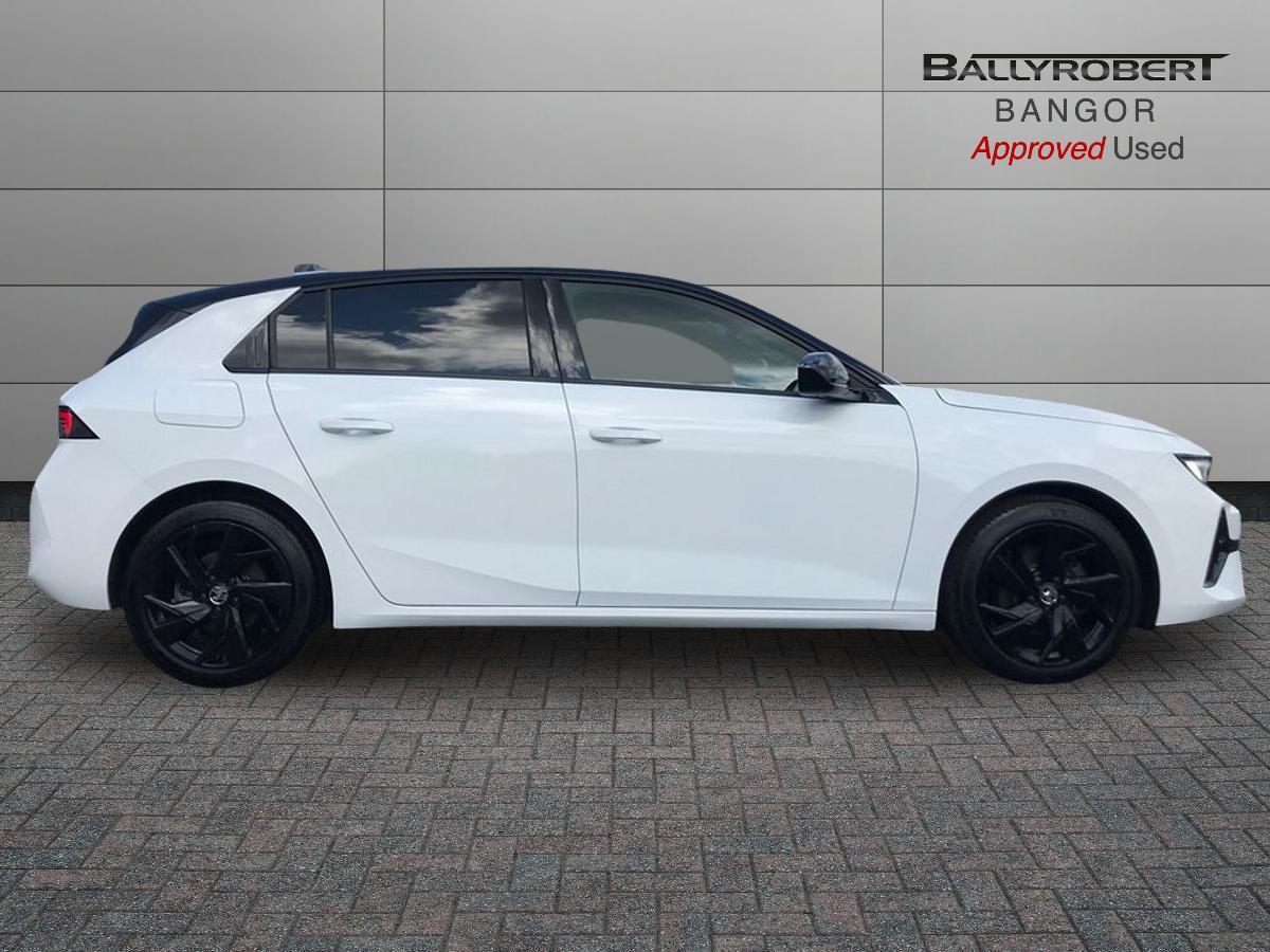 Vauxhall Astra view 9