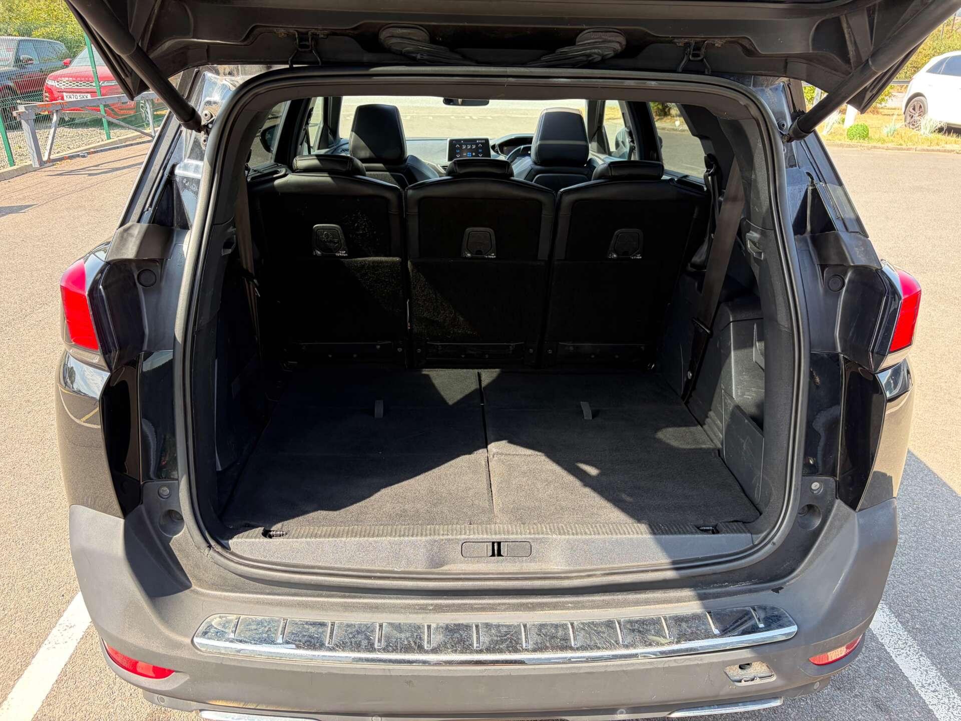 Peugeot 5008 view 26